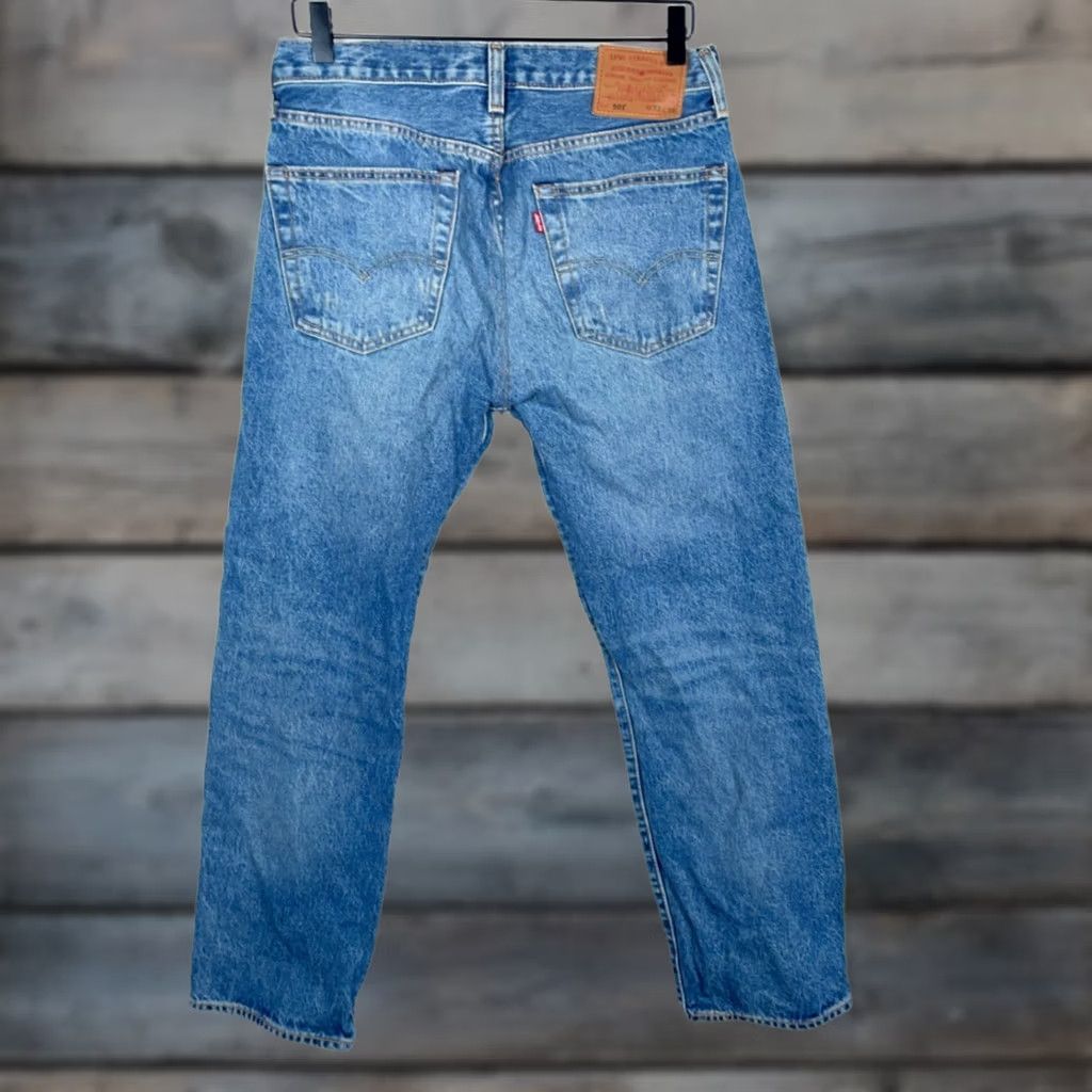 Levi's Levi's 501 Jeans Men's Blue Denim Button Fly Big E 32 x 30 (Fit 31 x 28) Medium Fabric Wash Size US 31 - 1 Thumbnail