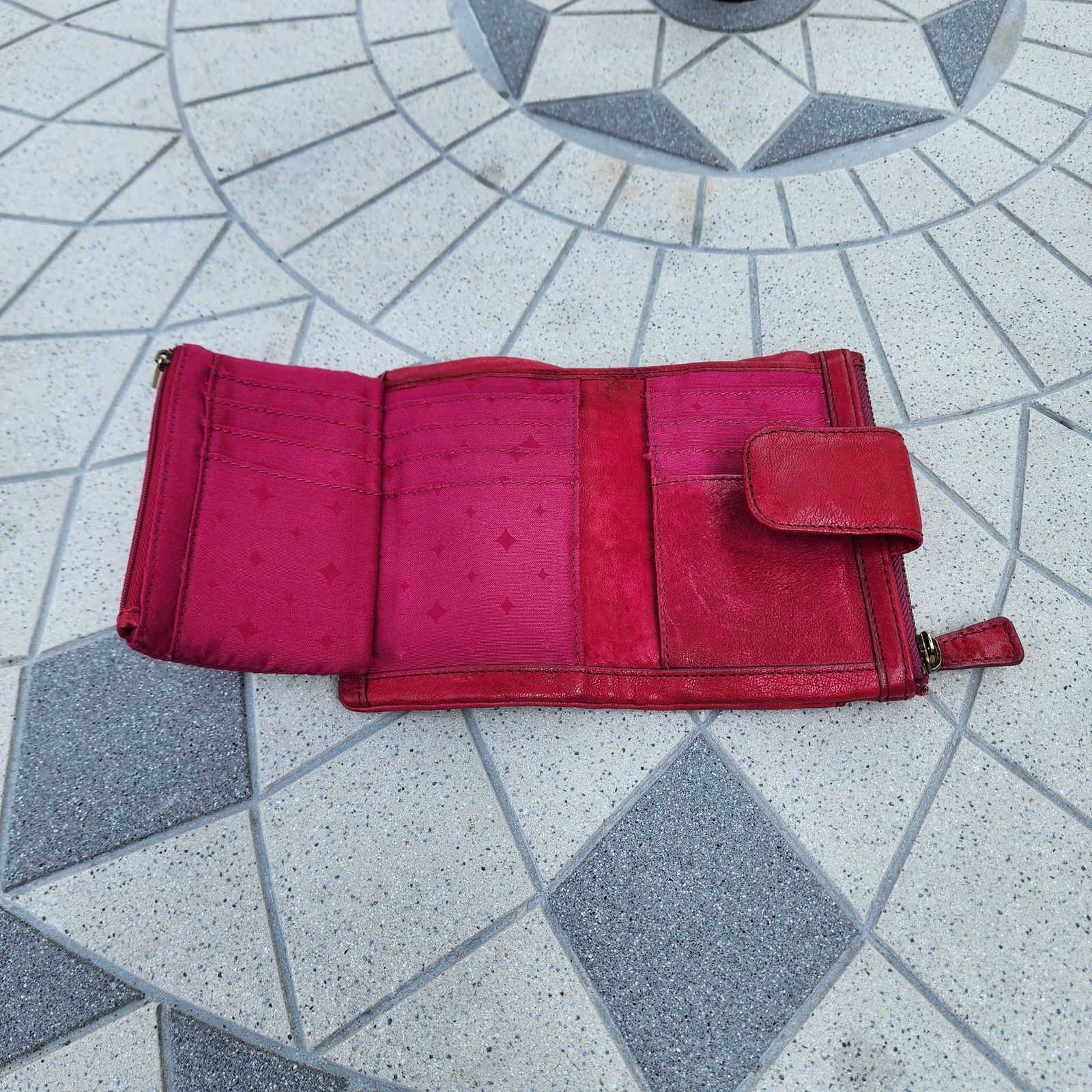 Fossil Fossil Raspberry Supple Distressed Leather Trifold Wallet Size ONE SIZE - 7 Thumbnail
