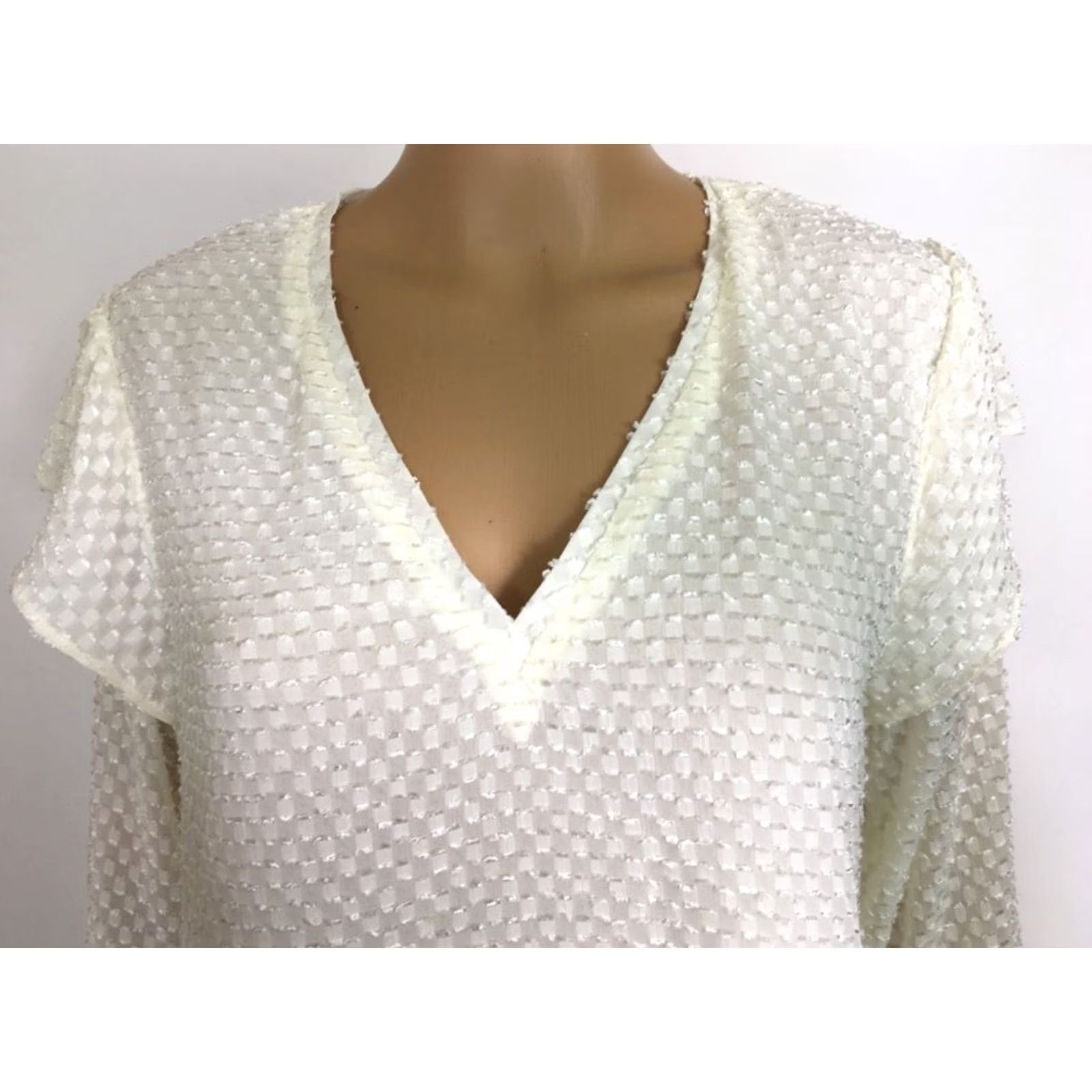 Vintage A New Day Blouse Womens M Ivory Long Sleeve Layered Bell V Neck Textured Lined Shirt Size M / US 6-8 / IT 42-44 - 4 Thumbnail
