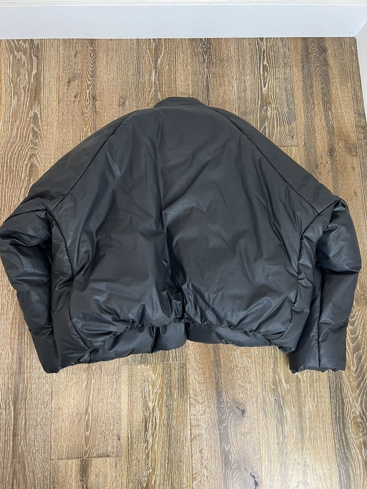 Gap × Yeezy Yeezy Gap Round Puffer jacket Black Size US L / EU 52-54 / 3 - 4 Thumbnail