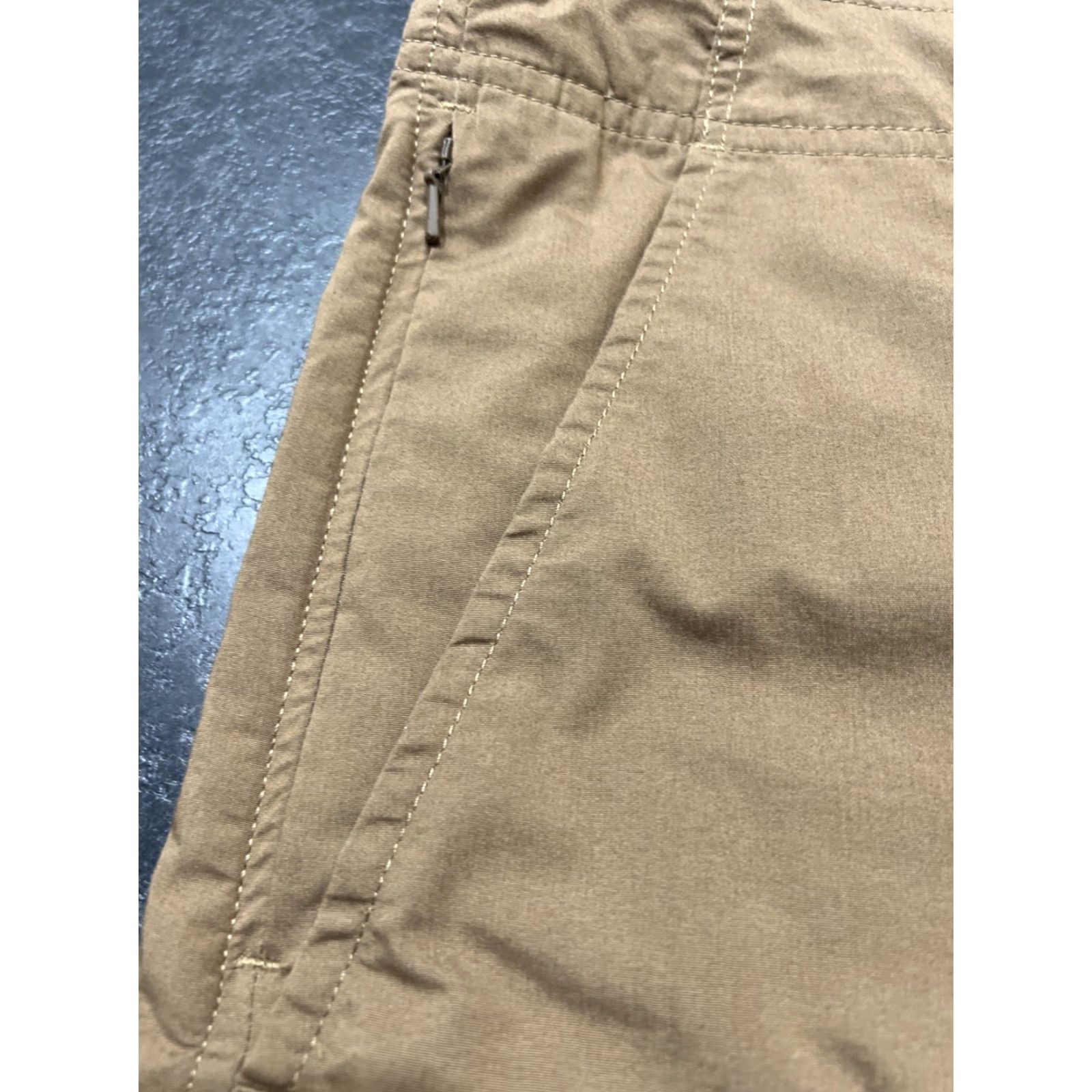 Vintage Columbia Brown Hiking Shorts Mens Size 38 Regular Cotton Activewear Size US 40 / EU 56 - 4 Thumbnail