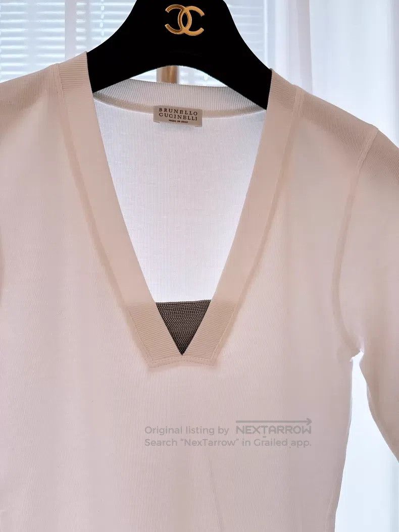 Brunello Cucinelli Brunello Cucinelli V-neck Beaded White Top Size XS / US 0-2 / IT 36-38 - 2 Thumbnail