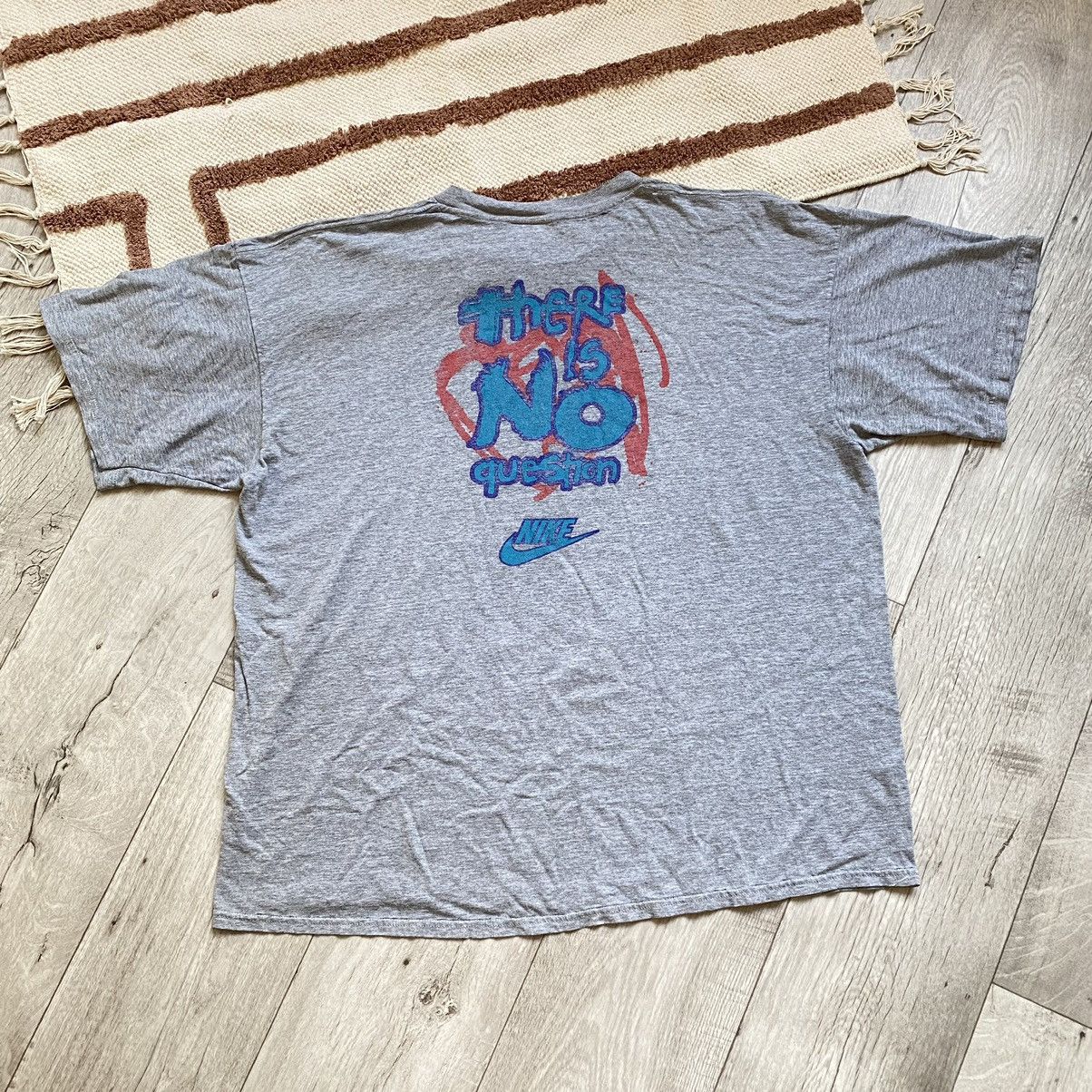 Nike VINTAGE NIKE MADE IN USA 90s SWOOSH BIG PRINT T SHIRT Size US XL / EU 56 / 4 - 2 Thumbnail