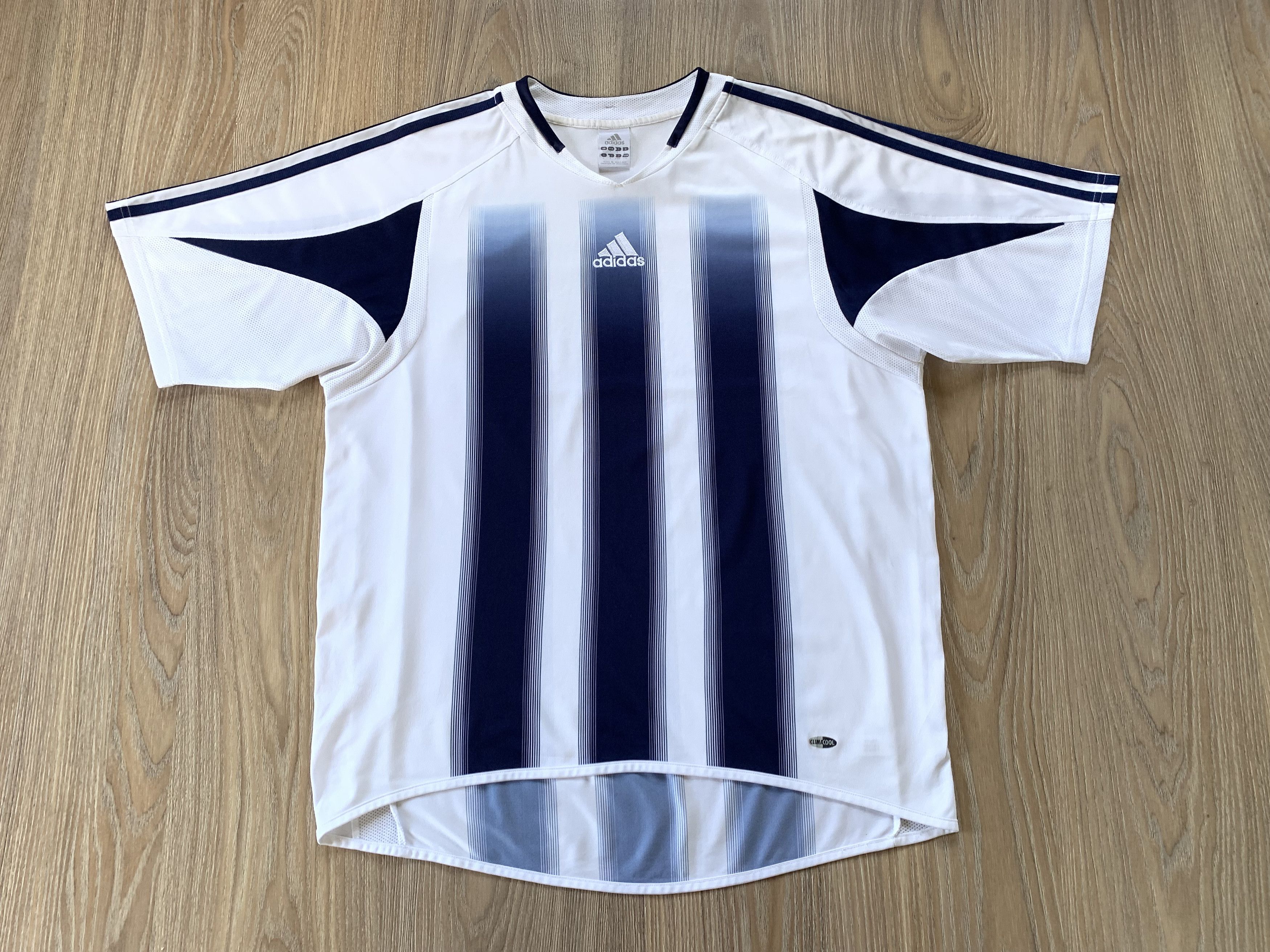 Adidas Adidas Vintage White Blue Sport Soccer Training T-Shirt Size US L / EU 52-54 / 3 - 2 Thumbnail