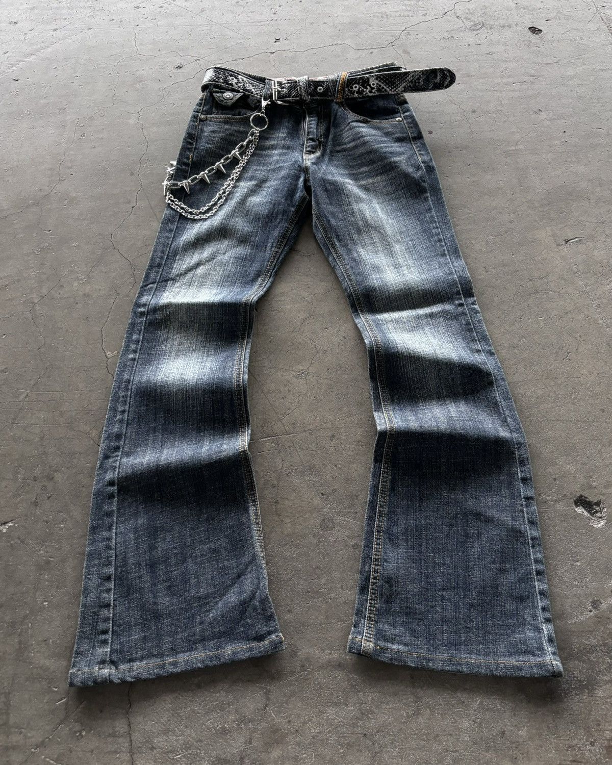 14th Addiction 2000s oo-la-la sasson mud wash flared denim jeans Size US 26 / EU 42 - 1 Thumbnail
