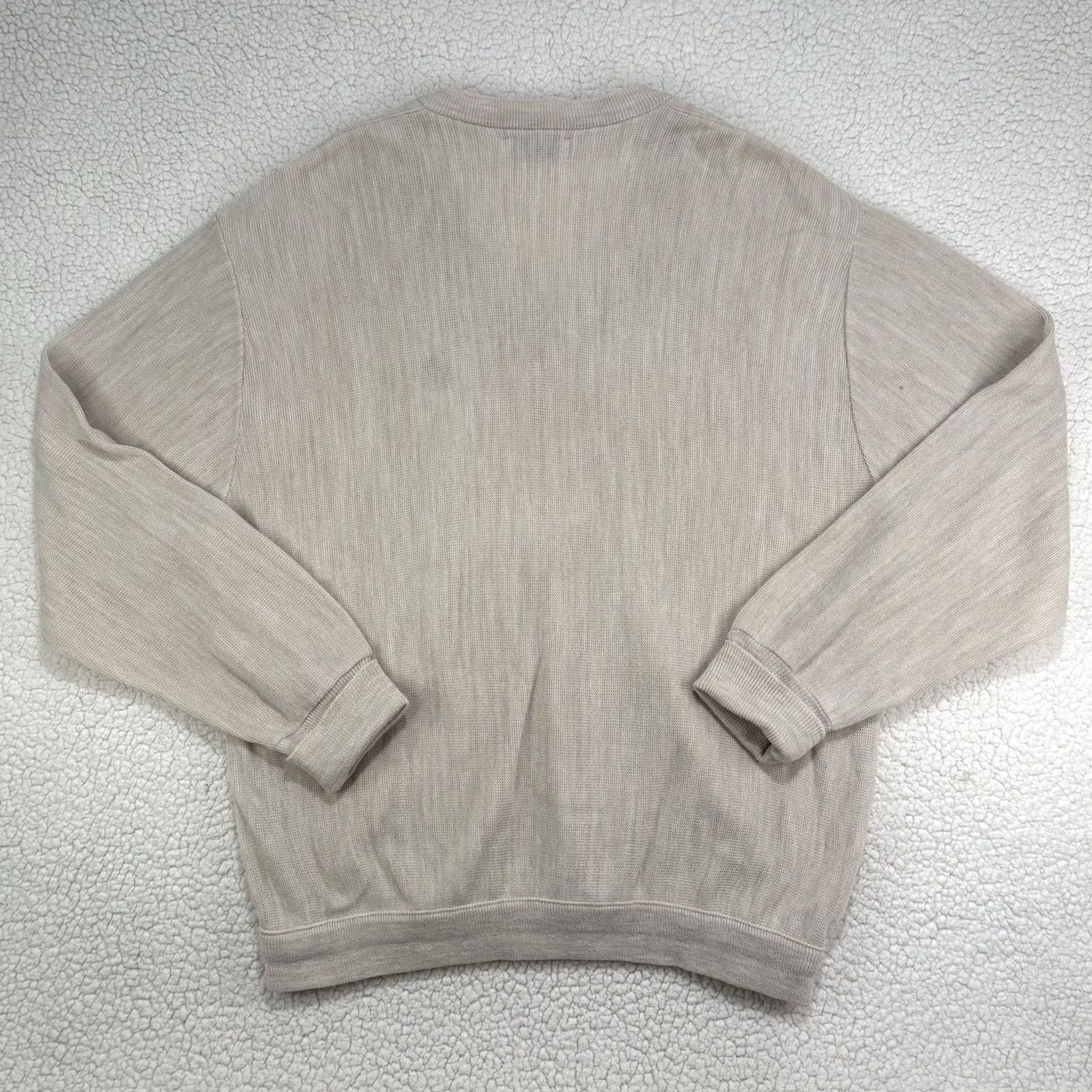 Izod VINTAGE IZOD Sweater Mens 2XL Pullover V-Neck Acrylic Golf Crest USA Oatmeal Beige Size US XXL / EU 58 / 5 - 6 Thumbnail