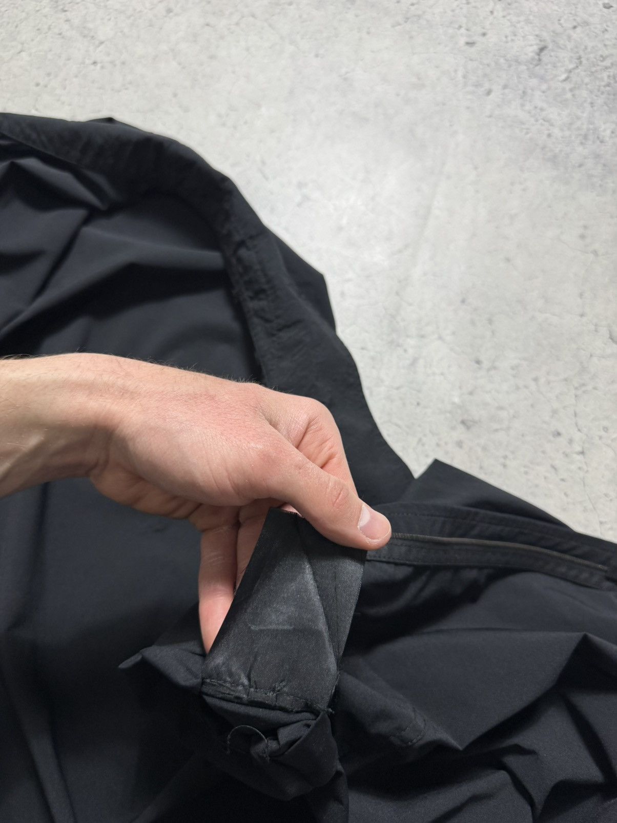Prada Prada Milano Black Overshot Jacket Vintage Size L Nylon Size US L / EU 52-54 / 3 - 12 Thumbnail