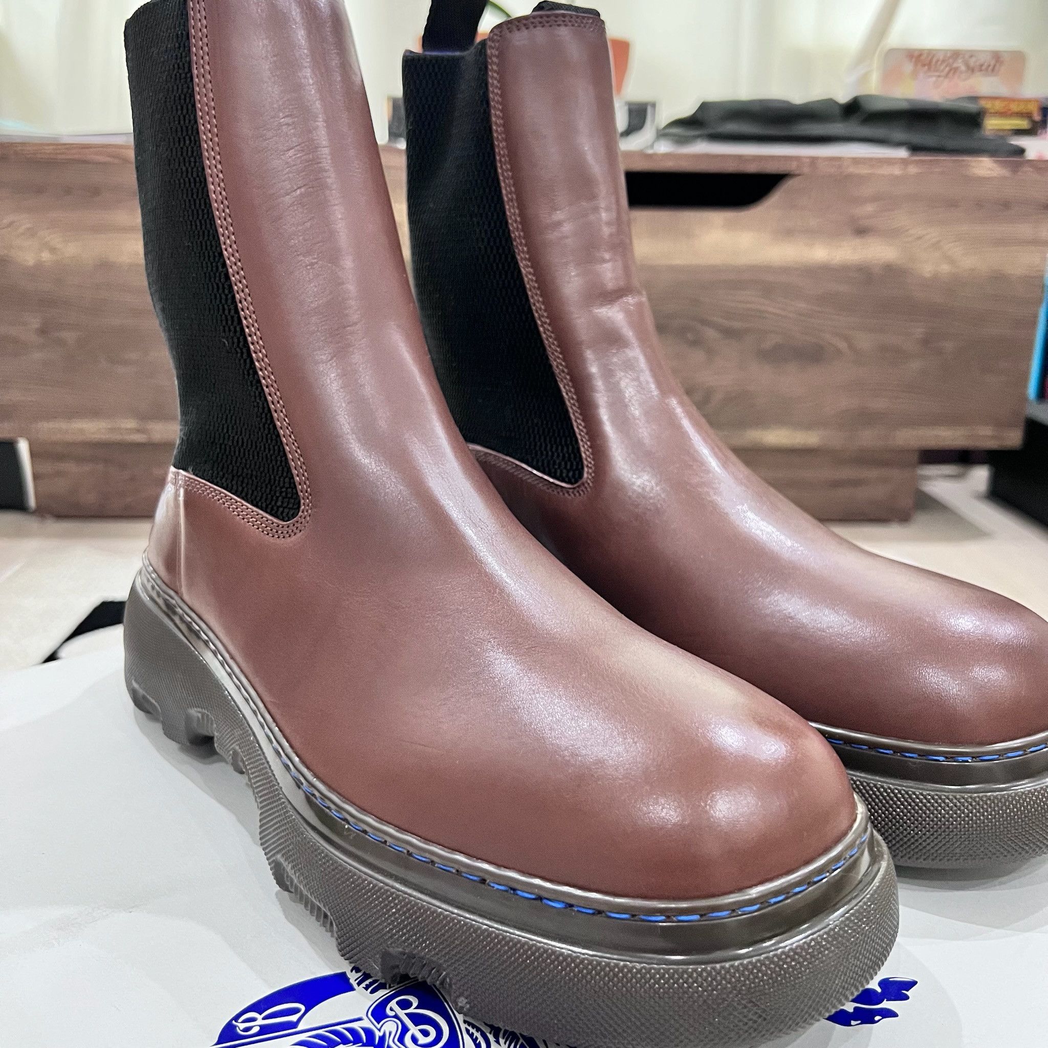 Burberry Burberry Creeper Chunky Sole Leather Chelsea Slip On Boots Size US 9 / EU 42 - 4 Thumbnail