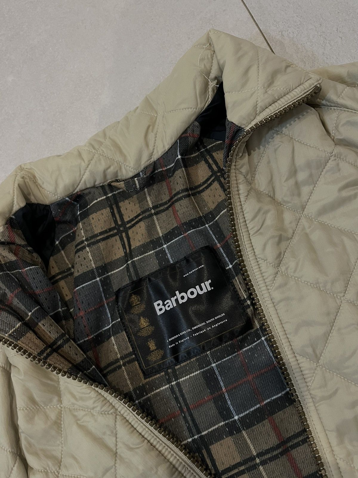 Barbour Barbour Flyweight Quilt Jacket Beige Full Zip High Neck Size US M / EU 48-50 / 2 - 4 Thumbnail