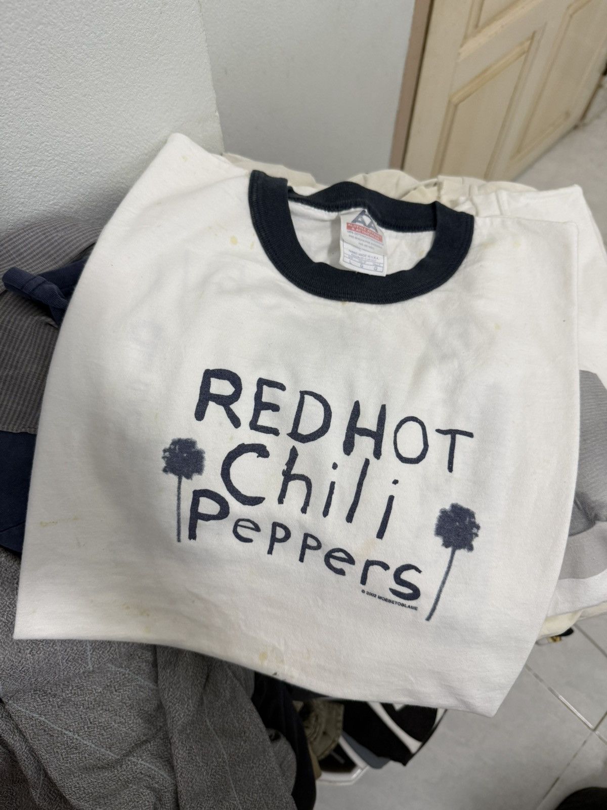 Band Tees Vintage Red Hot Chili Peppers band tee Size US L / EU 52-54 / 3 - 1 Thumbnail