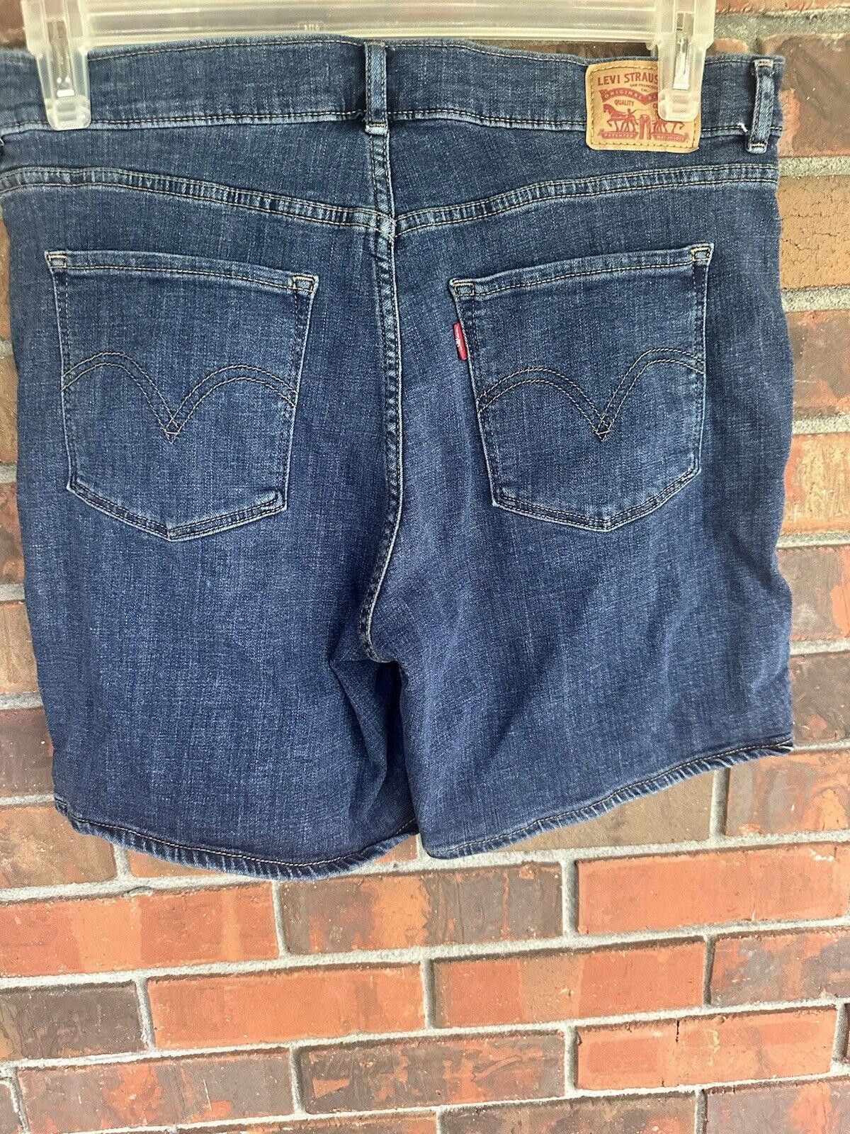 Levi's Levi's Women's Denim Shorts -- Size 30" / US 8 / IT 44 - 2 Thumbnail
