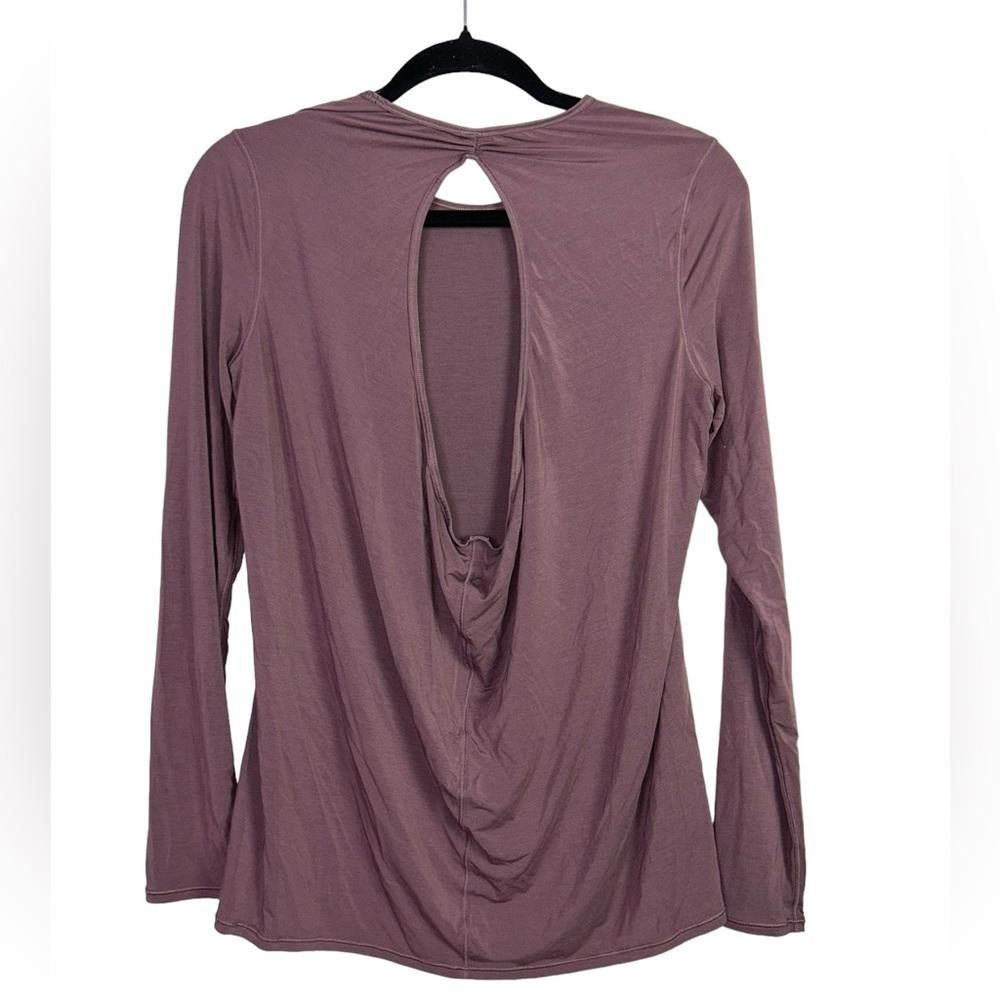 Lululemon lululemon athletica l Timeless Twist Mauve Long Sleeve Top 4 Size S / US 4 / IT 40 - 3 Thumbnail