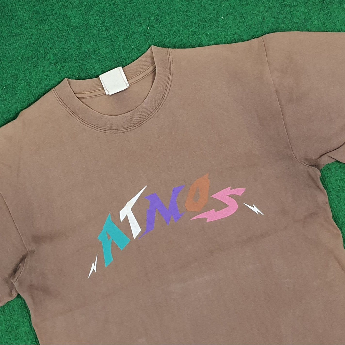 Vintage × atmos Vintage Atmos Streetwear Spell Out Japanese Brand Tshirt Size US M / EU 48-50 / 2 - 2 Thumbnail