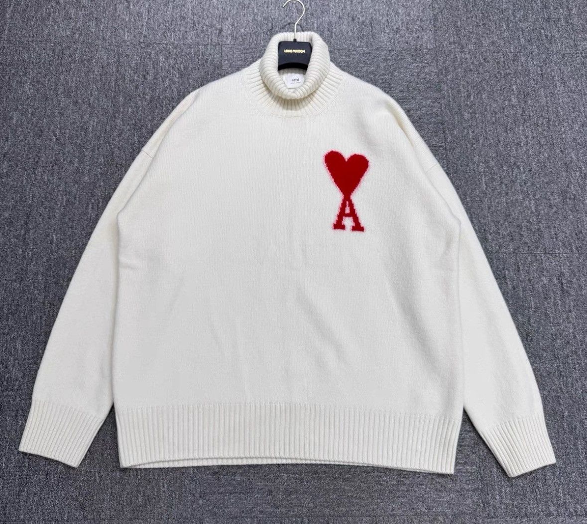 AMI AMIPARIS Red Heart Logo Crewneck Sweater -2507 Size US XL / EU 56 / 4 - 1 Thumbnail