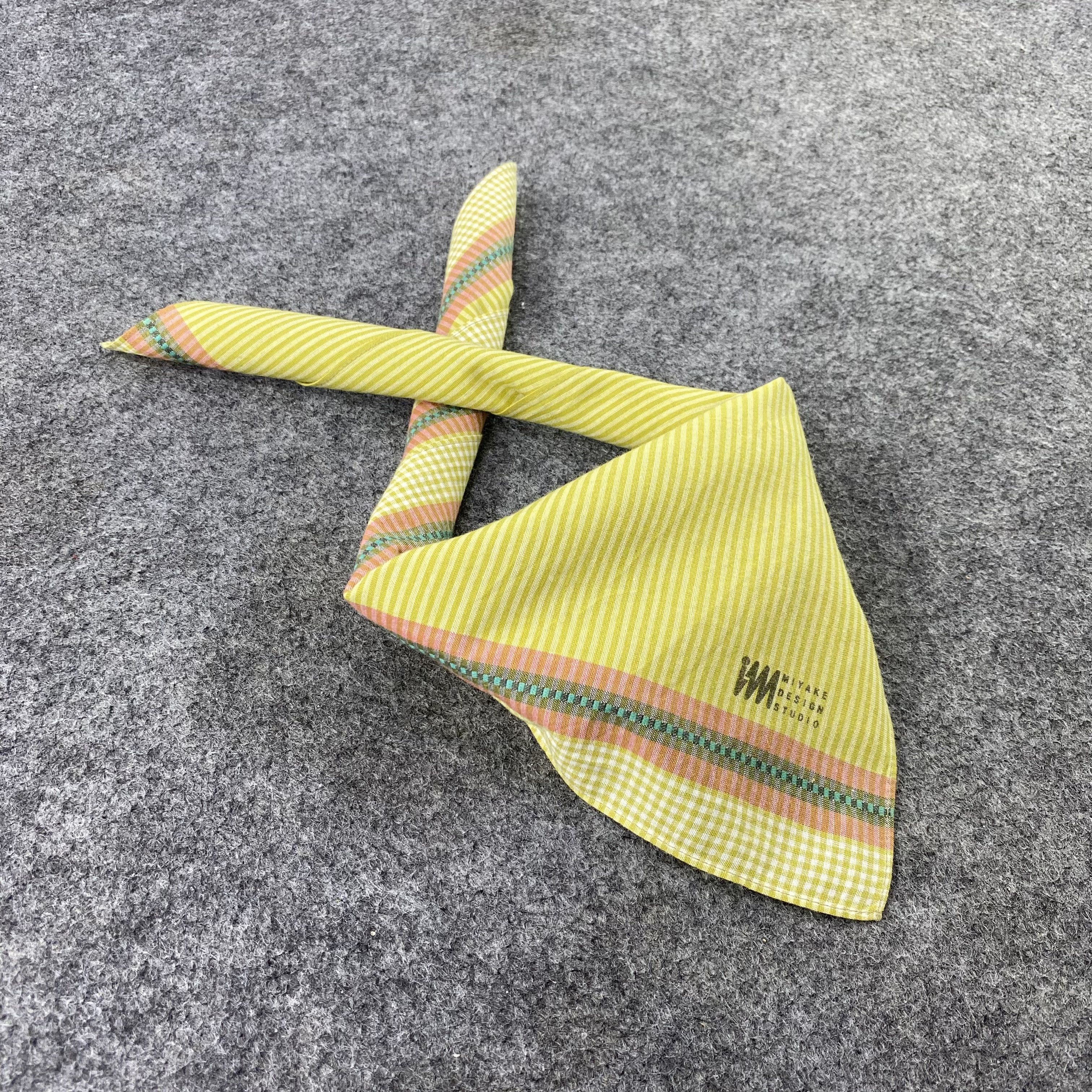 Issey Miyake Issey Miyake Handkerchief / Bandana / Neckerchief-B1191 Size ONE SIZE - 1 Thumbnail