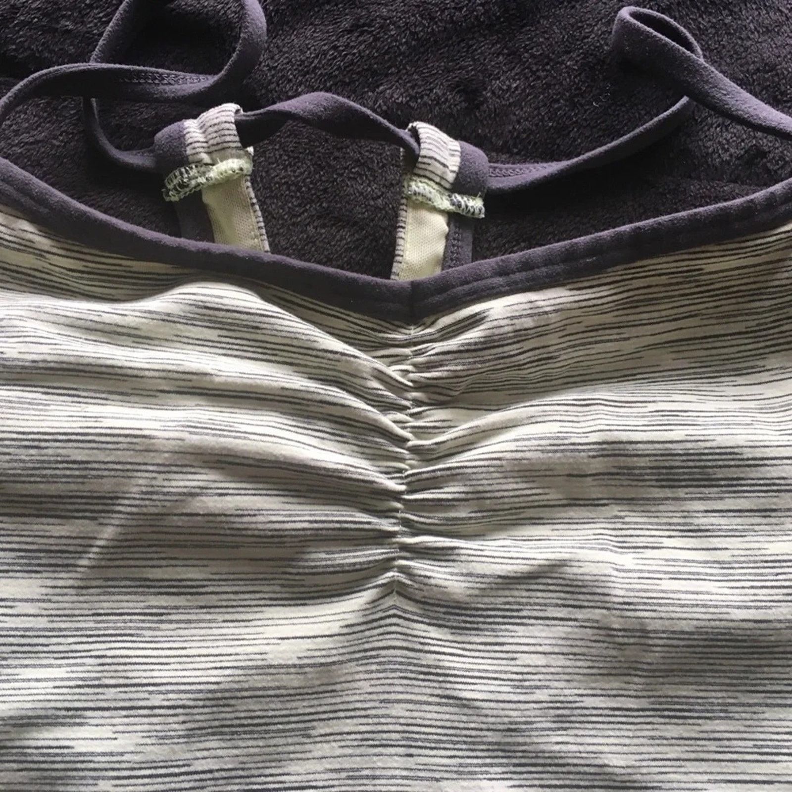 The Unbranded Brand Lucy racer back athletic top, size Medium Size M / US 6-8 / IT 42-44 - 3 Thumbnail