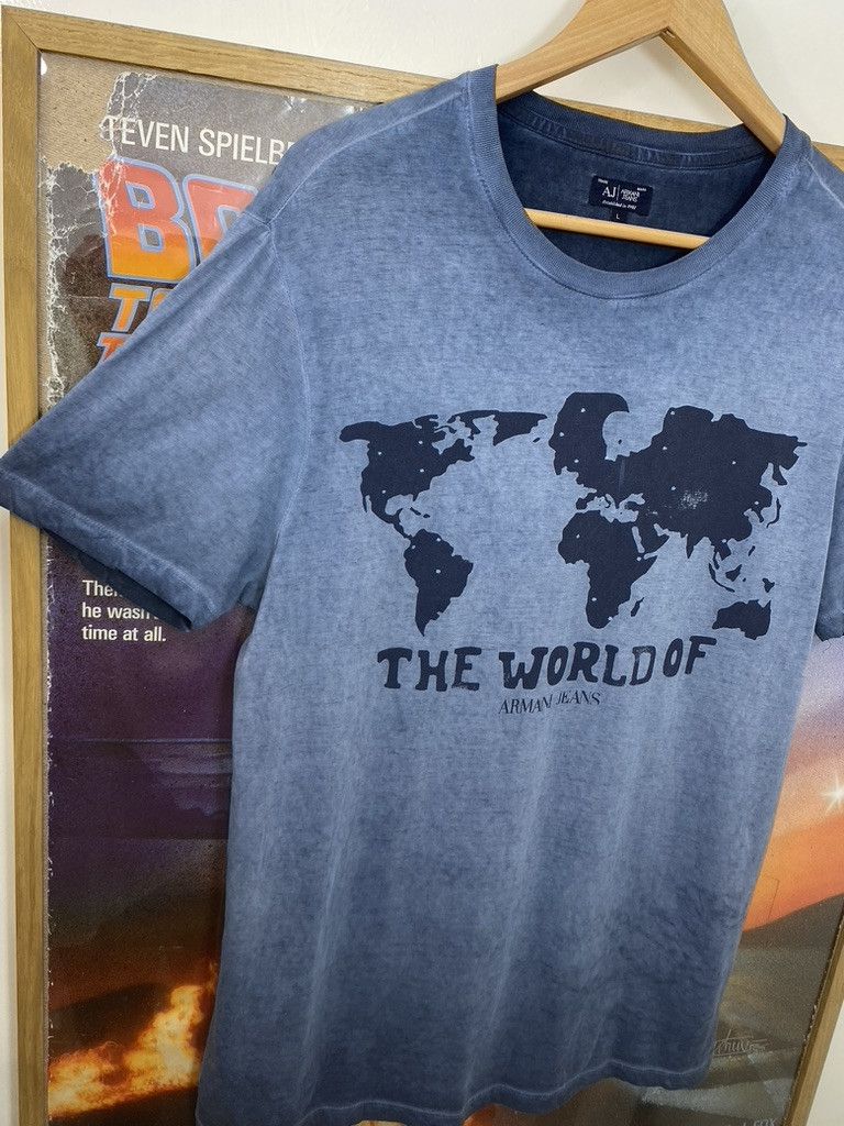Armani The World of Armani Jeans Map T Shirt Size US L / EU 52-54 / 3 - 4 Thumbnail