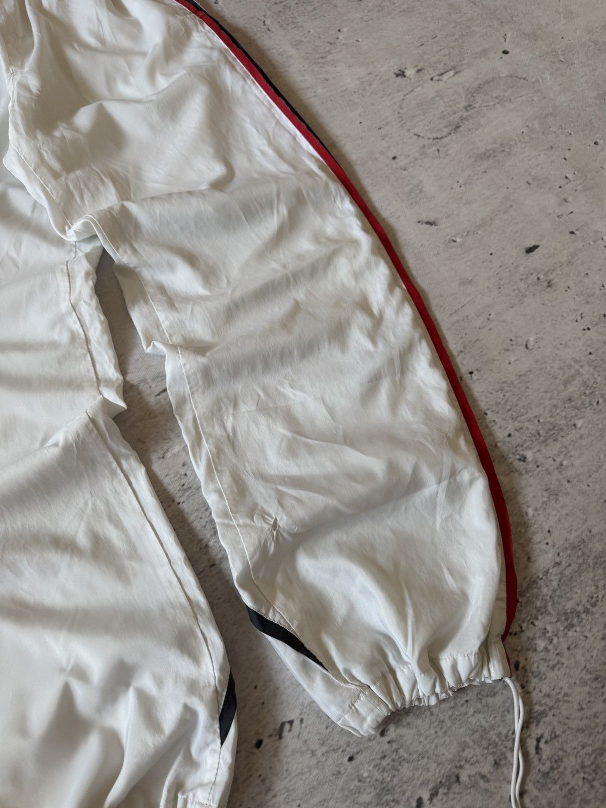 Nike × Vintage NIKE TN PLUS NYLON VINTAGE Y2K OVERSIZE BAGGY SWEATPANTS Size US 32 / EU 48 - 4 Thumbnail