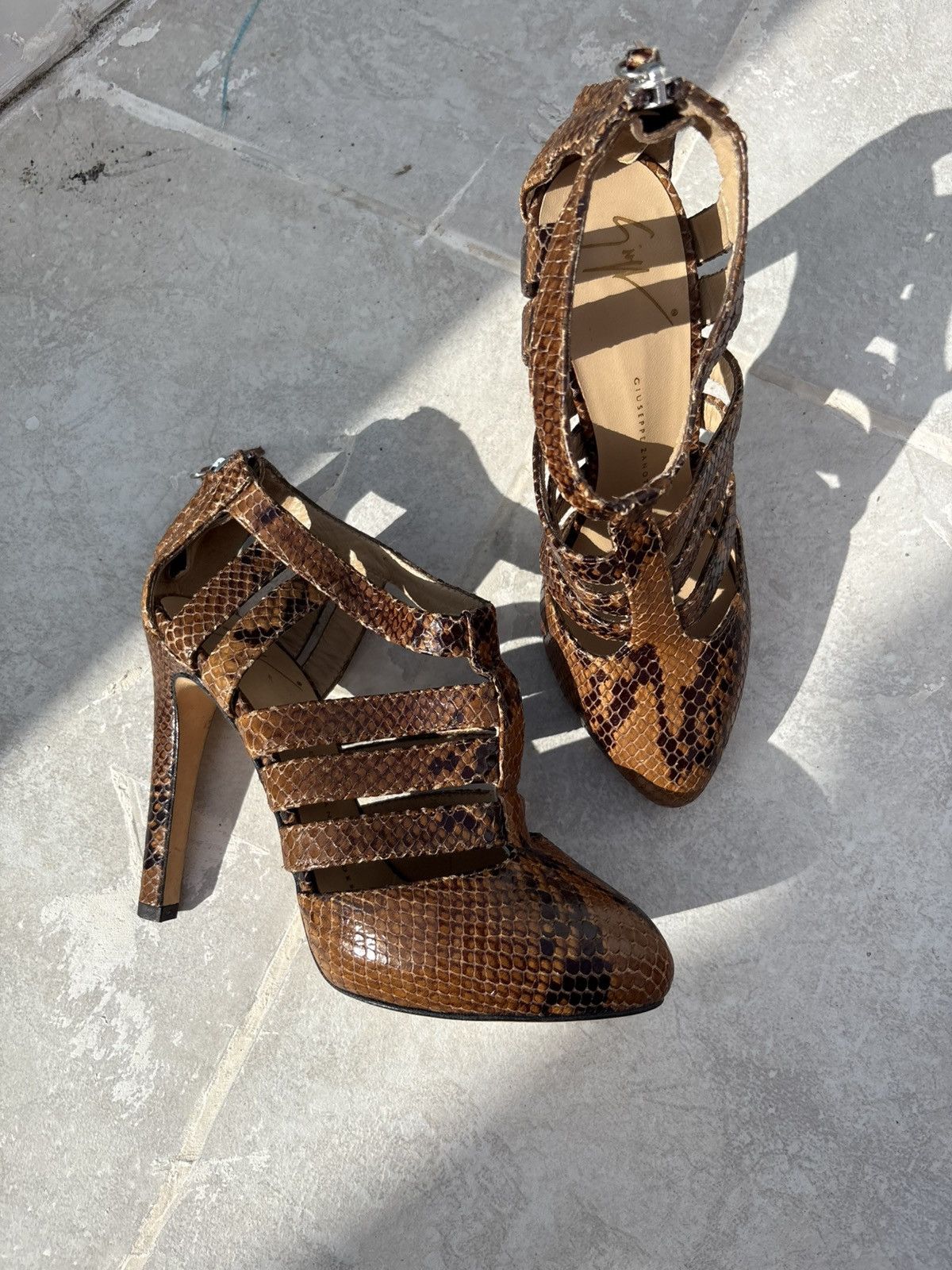 Giuseppe Zanotti Giuseppe zanotti vicini snakeskin heels Size US 6 / IT 36 - 7 Thumbnail