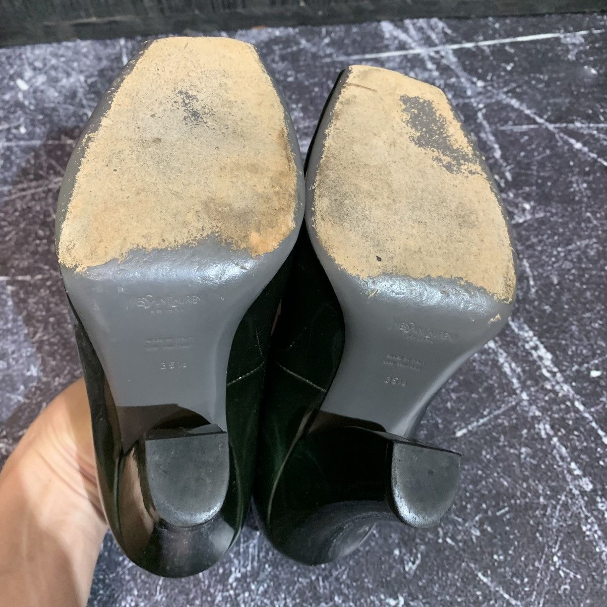 Yves Saint Laurent Yves Saint Laurent Amazing Green Women’s Heels size 35.5 Size US 5.5 / IT 35.5 - 10 Thumbnail