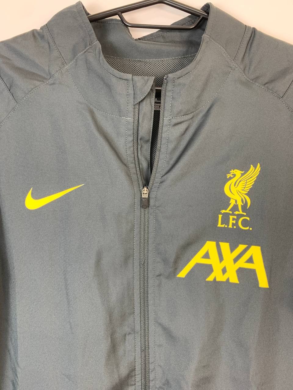 Nike LIVERPOOL 21 22 FOOTBALL SOCCER TRACK TOP JACKET NIKE Size US S / EU 44-46 / 1 - 2 Thumbnail