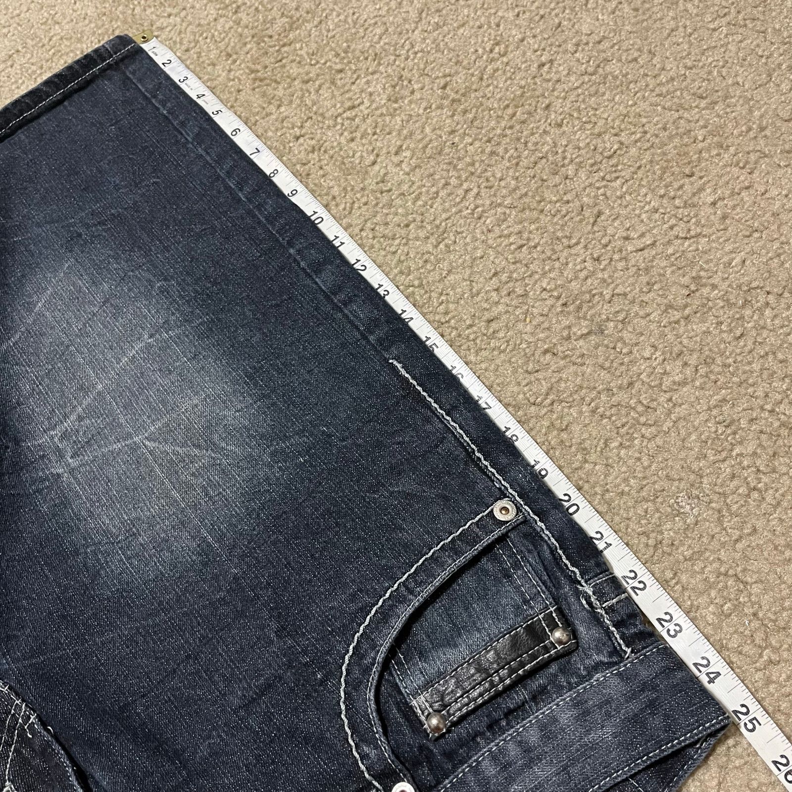 Phat Farm Phat Farm Y2K Baggy Skater Acid Washed Embroidered Jorts 36W Size US 36 / EU 52 - 6 Thumbnail