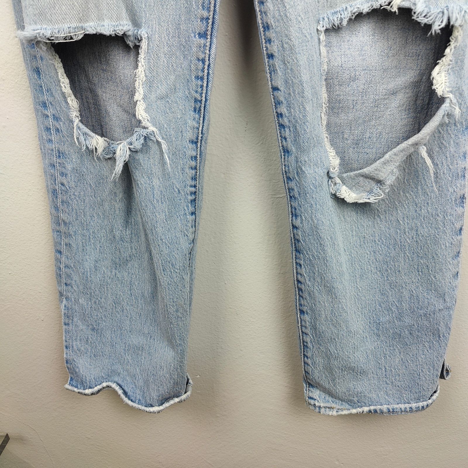 Levi's Levis Ribcage Straight Jeans Womens 27 Light Wash Knee Rips Size 27" / US 4 / IT 40 - 4 Thumbnail