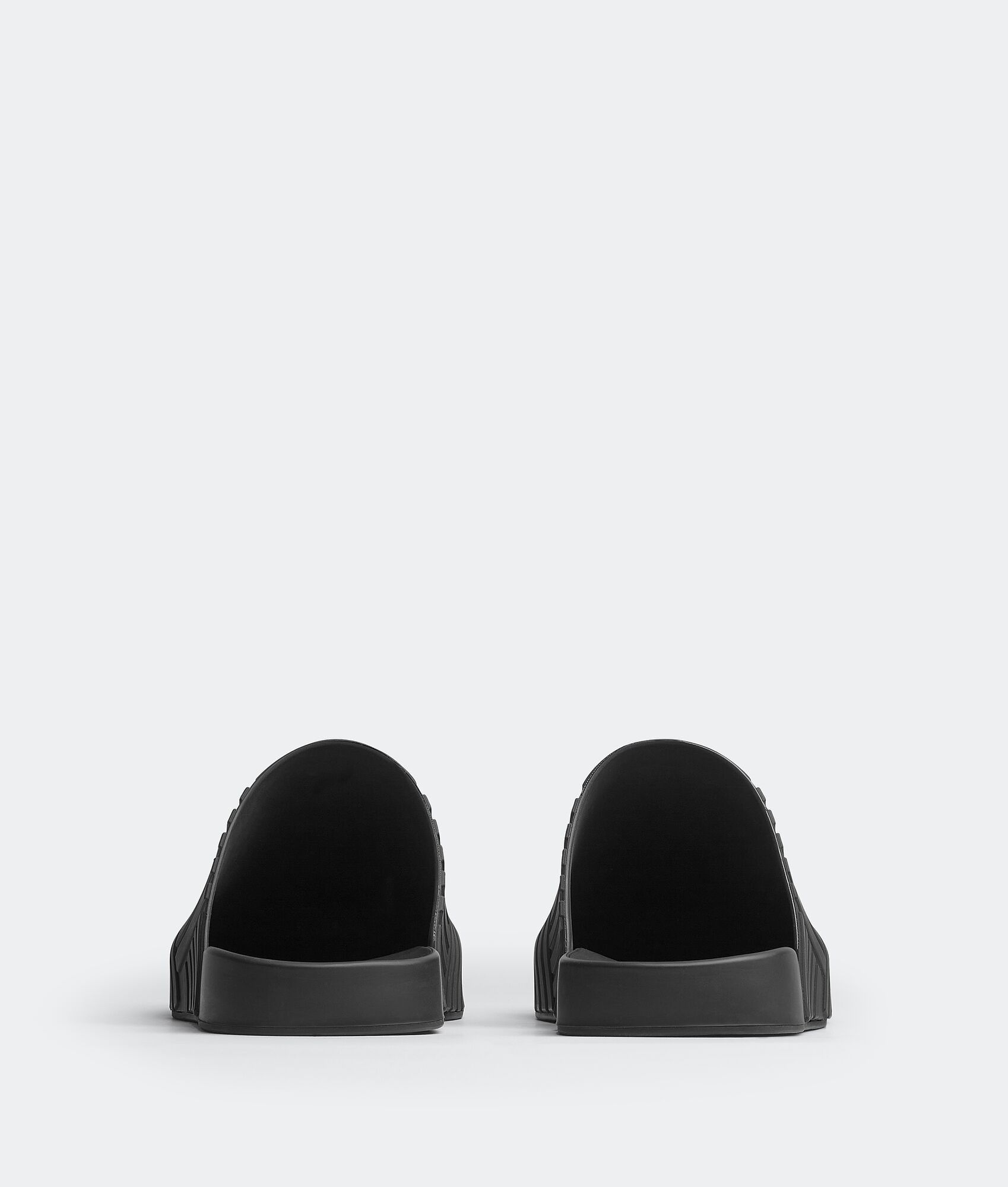 Bottega Veneta o1w1db10125 Sliders Clogs in Black Size US 8 / EU 41 - 3 Thumbnail