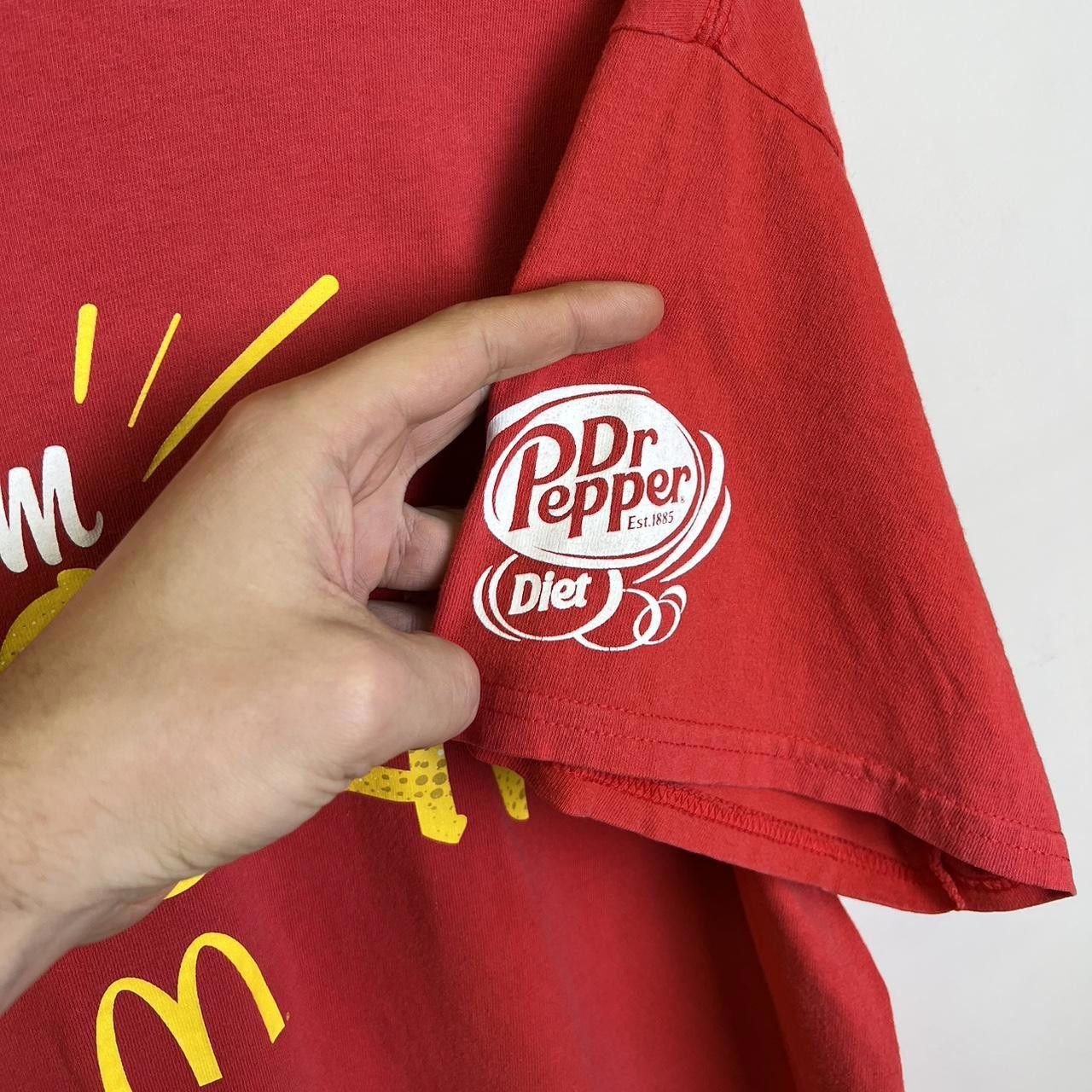 Designer Vintage McDonald's I'm Golden T-Shirt with Dr Pepper Logo Size US L / EU 52-54 / 3 - 4 Thumbnail