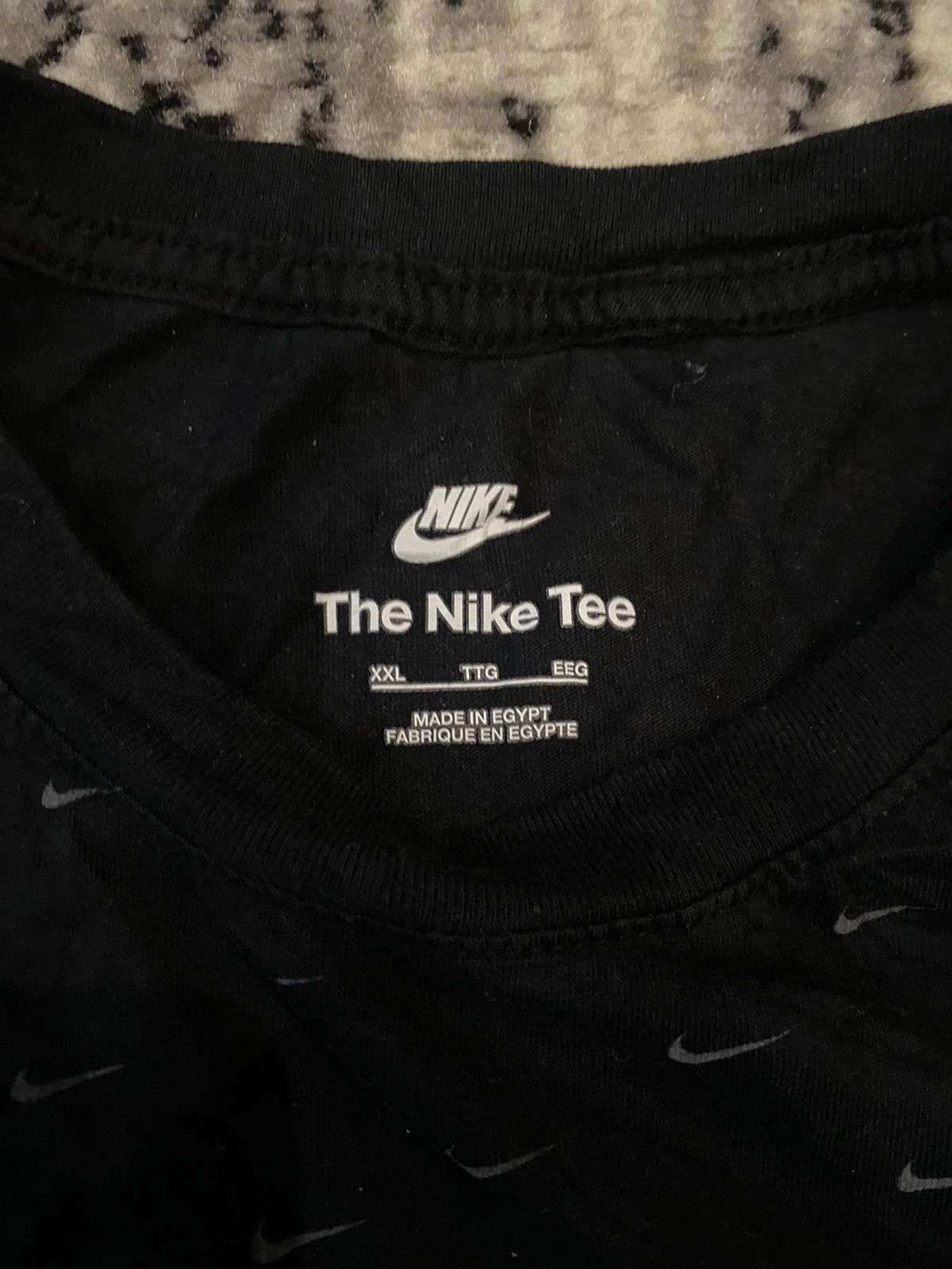 Nike × Vintage Nike Monogram Swoosh Tee Vintage Streetwear Xl Size Size US L / EU 52-54 / 3 - 5 Thumbnail