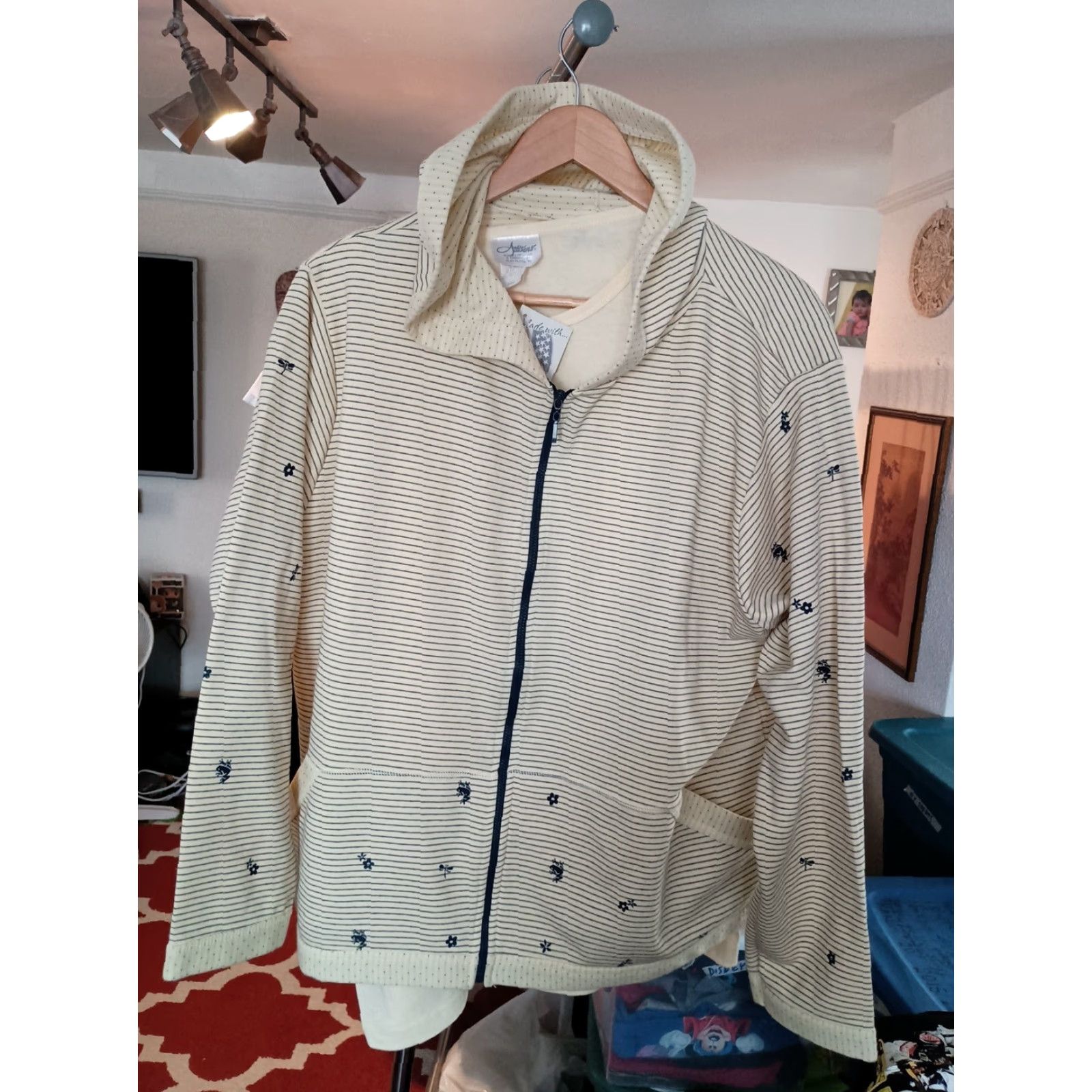 Vintage Nwt Artisans Made In USA Ladies Zip Up Hoodie And T-shirt Combo Lot XL Yellow Full Zip Womens Hoodie T-shirt USA 2 Piece Set XL Size XL / US 12-14 / IT 48-50 - 7 Thumbnail