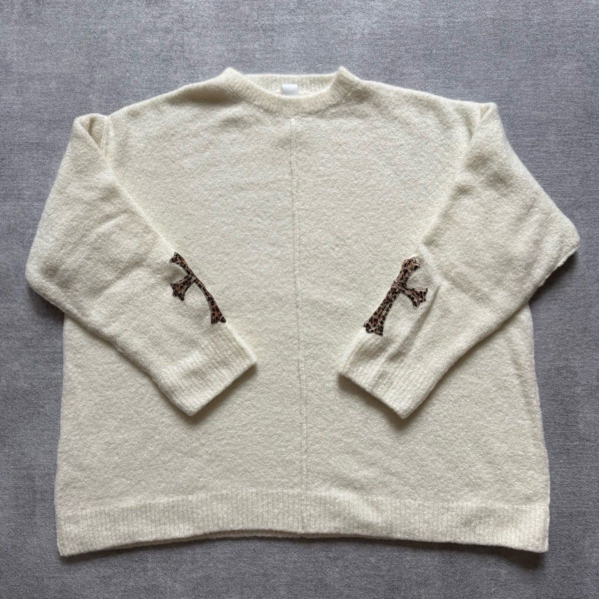 Chrome Hearts Chrome Hearts Cashmere Leopard Cross Patch Crewneck Size US M / EU 48-50 / 2 - 1 Thumbnail