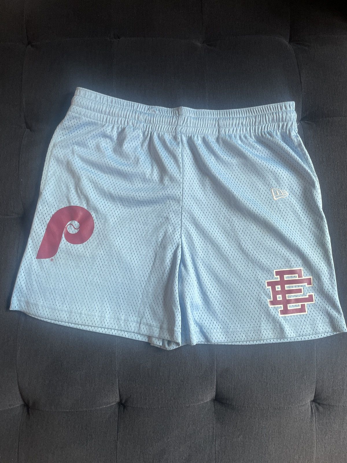 Eric Emanuel Eric Emanuel Phillies Shorts Sz XL Size US 36 / EU 52 - 2 Thumbnail