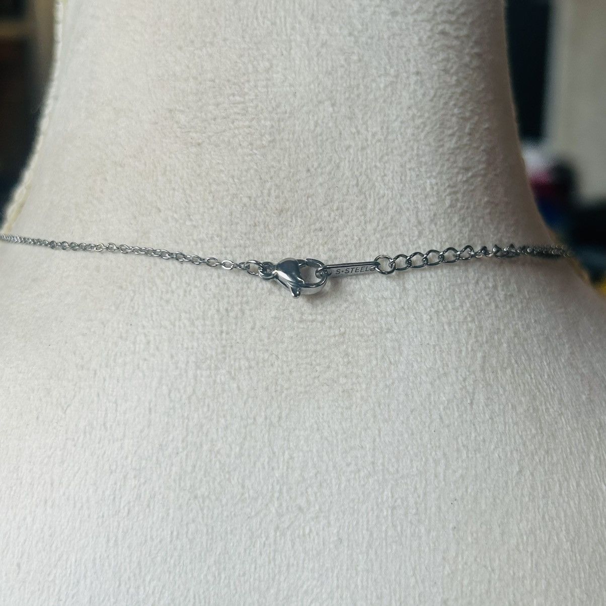 Handmade Handcrafted faceted glass crystal dangle pendant necklace Size ONE SIZE - 5 Thumbnail