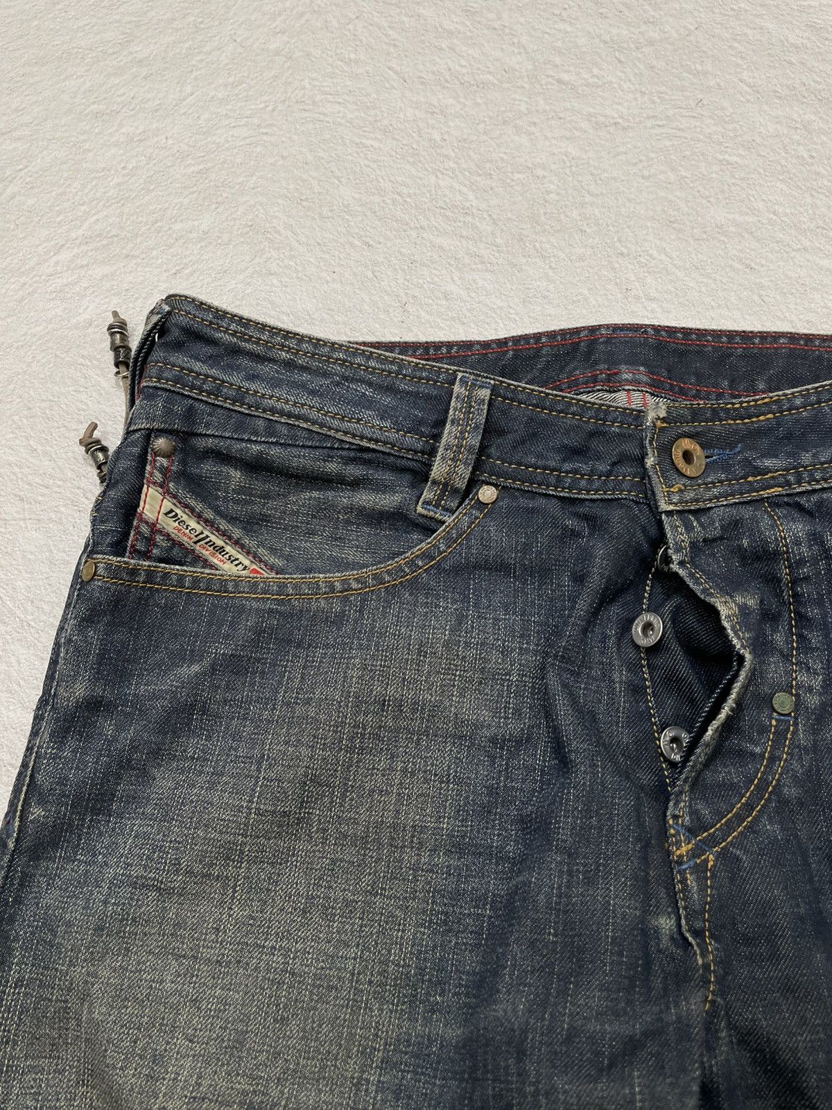 00s Diesel Distressed Raw Denim Lion Embroidered Mudwash Y2K