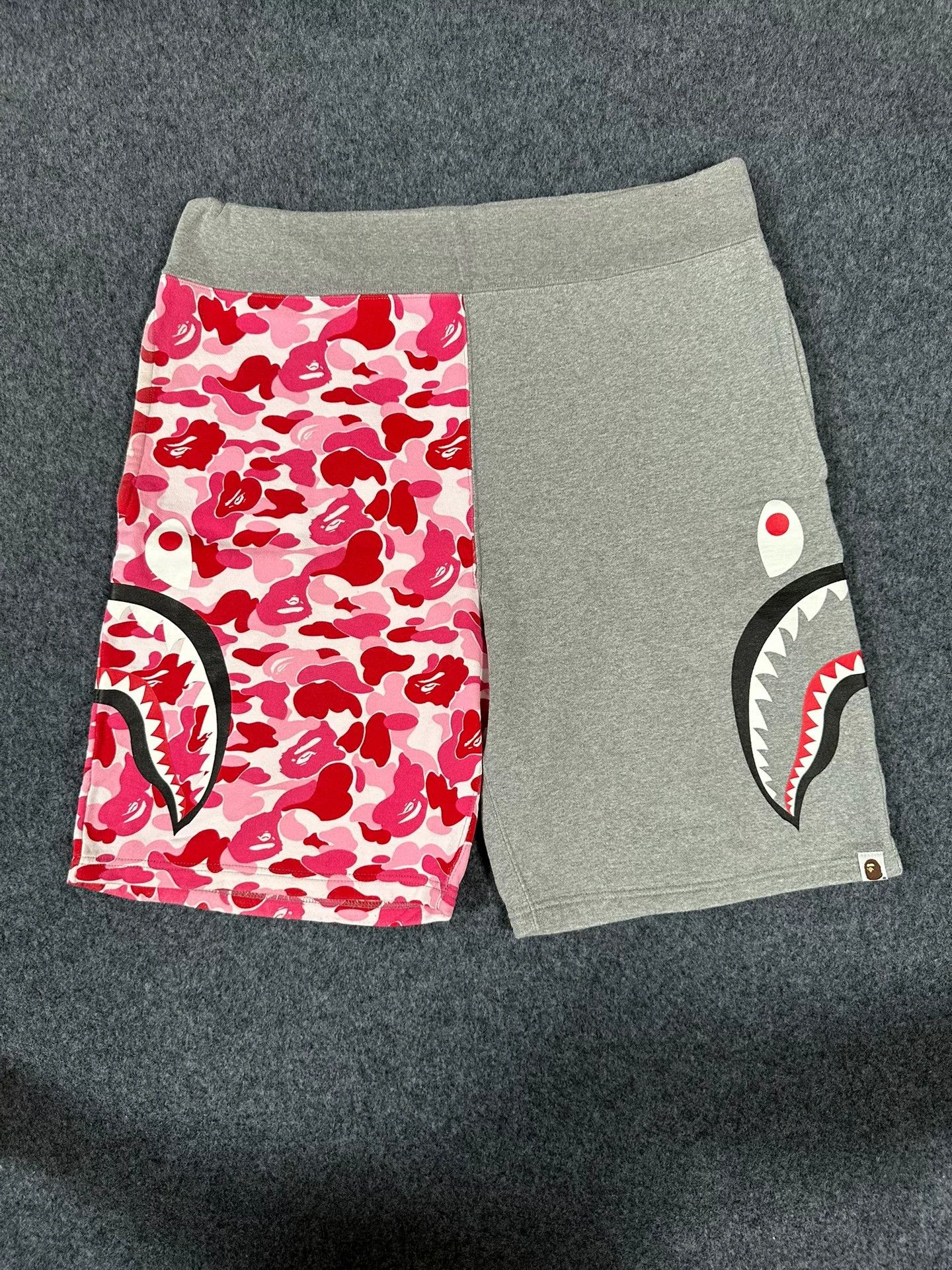 Bape Bape Multi Shark Shorts Designer Size US 38 / EU 54 - 1 Thumbnail