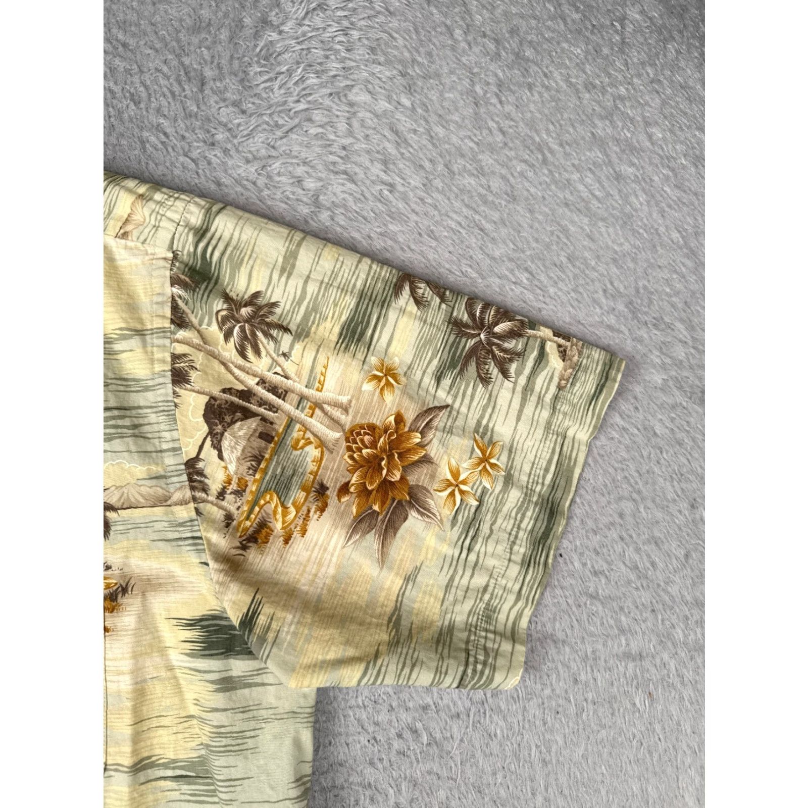 Vintage Hula Hula Shirt Men L Beige Floral Leaf Button-Up Hawaiian 100% Rayon Pocket Styles: All Seasons, Breathable, Pockets Vintage: No Size US L / EU 52-54 / 3 - 2 Thumbnail