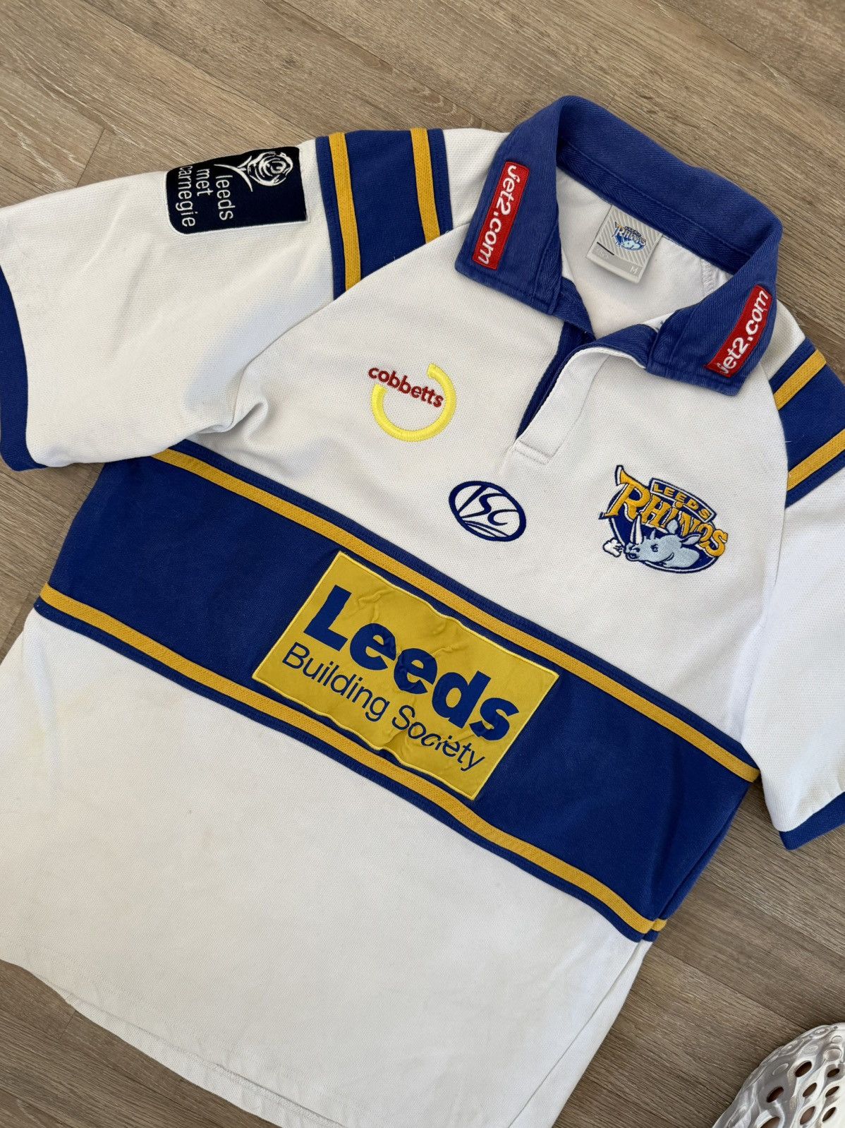 Vintage LEEDS RHINOS RUGBY Y2K LEAGUE FOOTBALL SHIRT ISC SIZE M Size US M / EU 48-50 / 2 - 3 Thumbnail