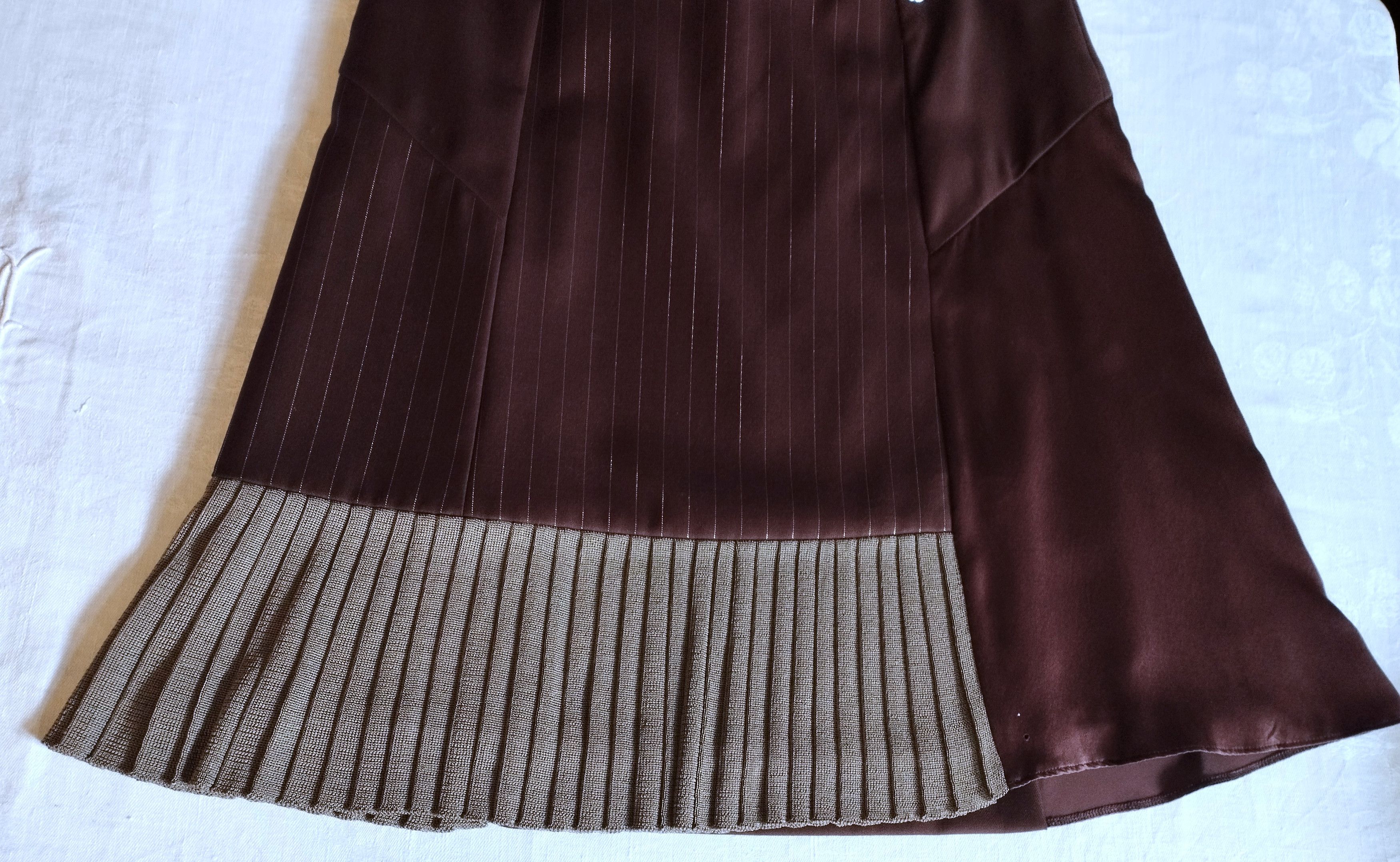 Christian Lacroix Christian Lacroix Jupe Laine et Soie TL Size 28" / US 6 / IT 42 - 7 Thumbnail