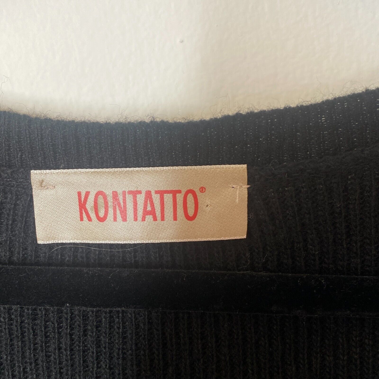 Other Kontatto Black Front Tie Lace up VNeck Long Sleeve Sweater S Size S / US 4 / IT 40 - 6 Thumbnail