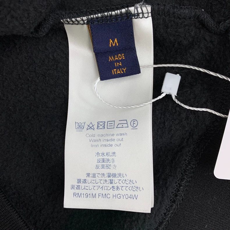 Louis Vuitton Louis Vuitton Black side logo monogram printed cotton hood Size US M / EU 48-50 / 2 - 7 Thumbnail