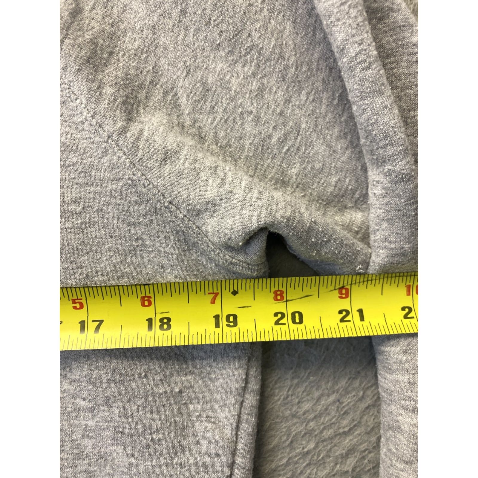 Champion Champion Sweatshirt Womens Gray Crewneck Pullover Big Logo Size Small Activewear Size S / US 4 / IT 40 - 4 Thumbnail