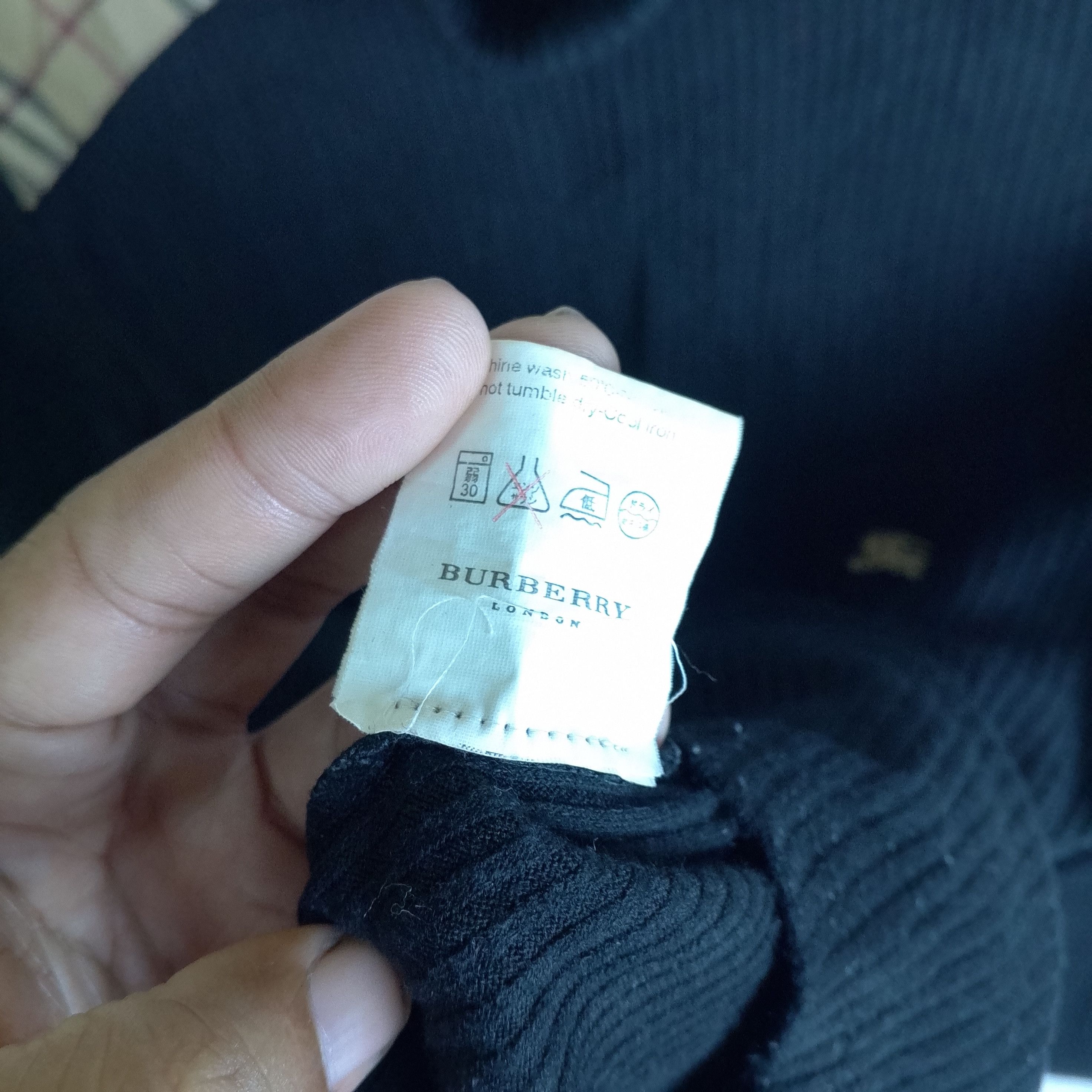 Burberry Burberry Nova Check Turtleneck Waffle Tee Size S / US 4 / IT 40 - 6 Thumbnail