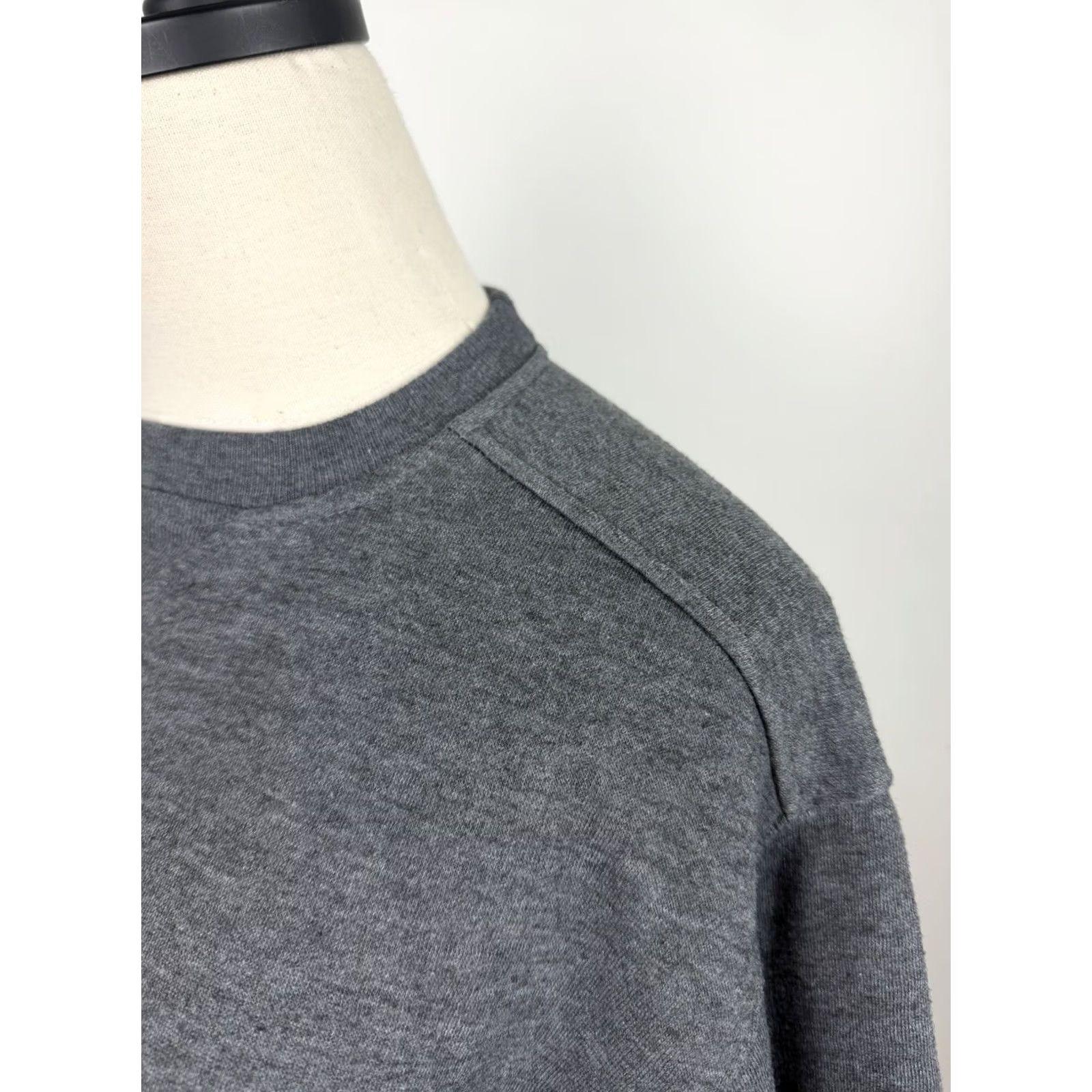 Vintage VINTAGE Jennifer Moore Sweatshirt Womens XS Charcoal Gray Crewneck Tri-blend Knit Pullover 90s Grunge Retro Casual Womens XS Size XS / US 0-2 / IT 36-38 - 6 Thumbnail