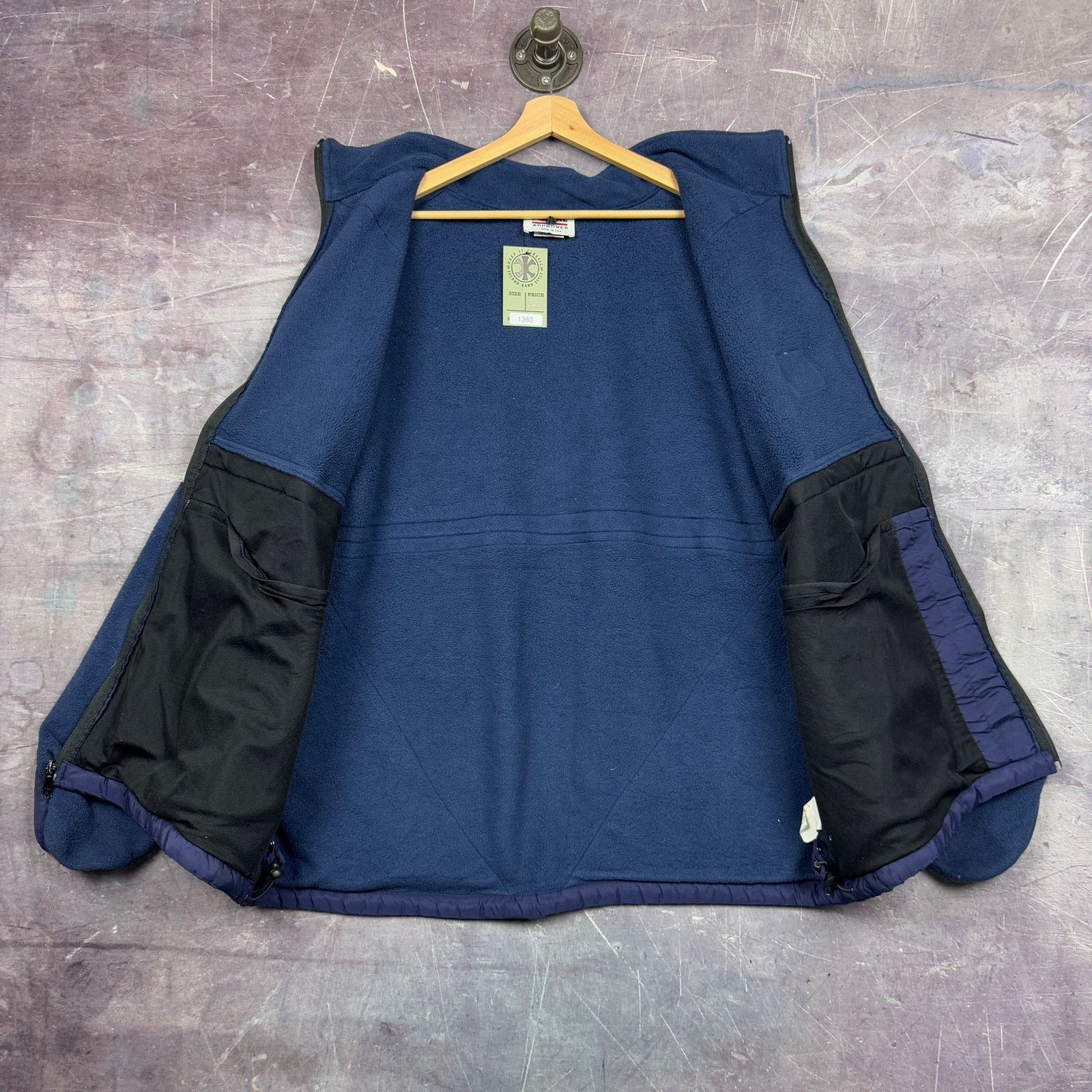 Vintage 90s Navy Blue USPS Reflective USA Made Fleece Jacket 1360 Size US XXL / EU 58 / 5 - 6 Thumbnail