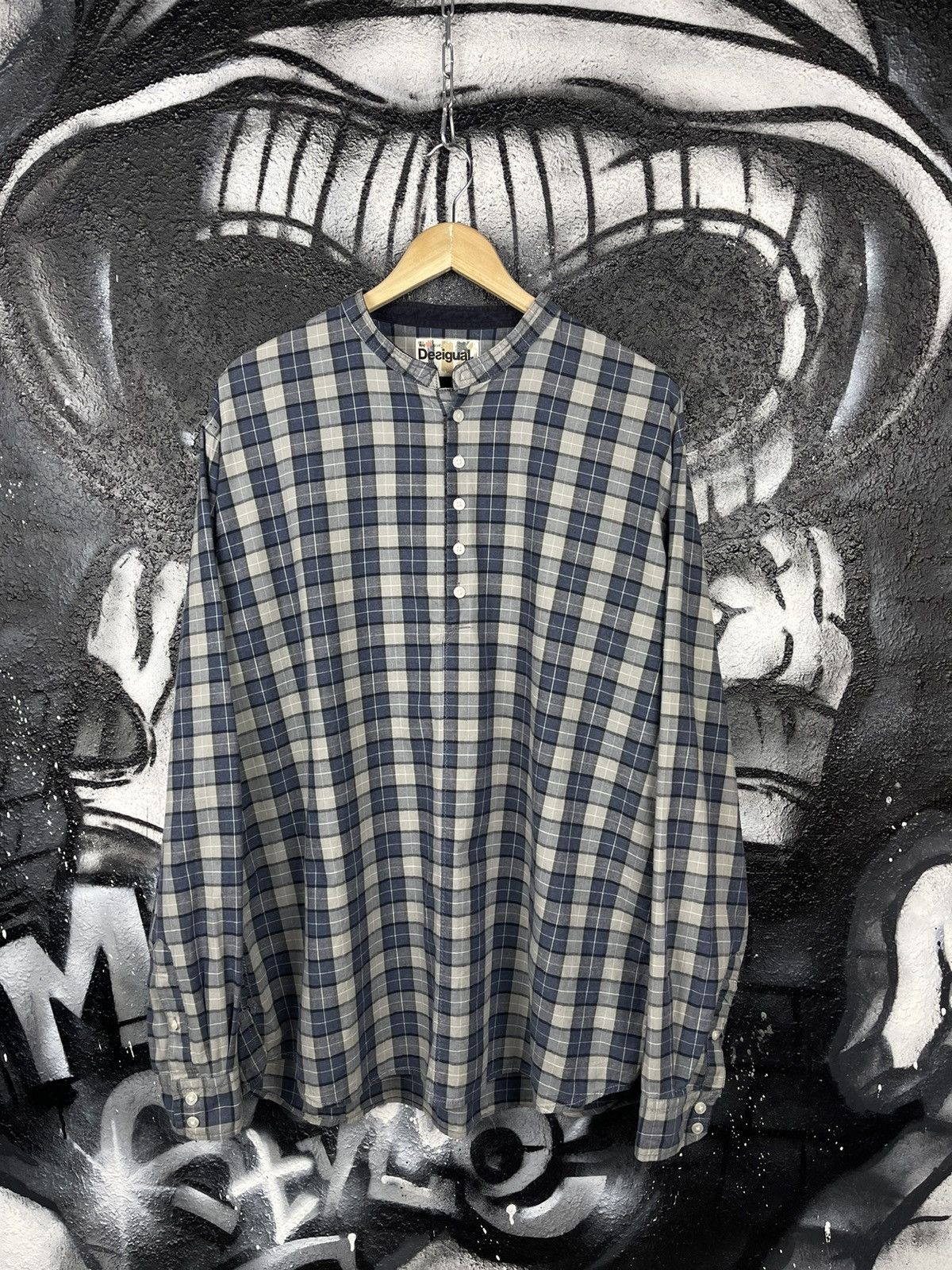 Desigual × Vintage Desigual 1/4 Button Up Shirt Men’s Size 3XL Size US XXL / EU 58 / 5 - 2 Thumbnail