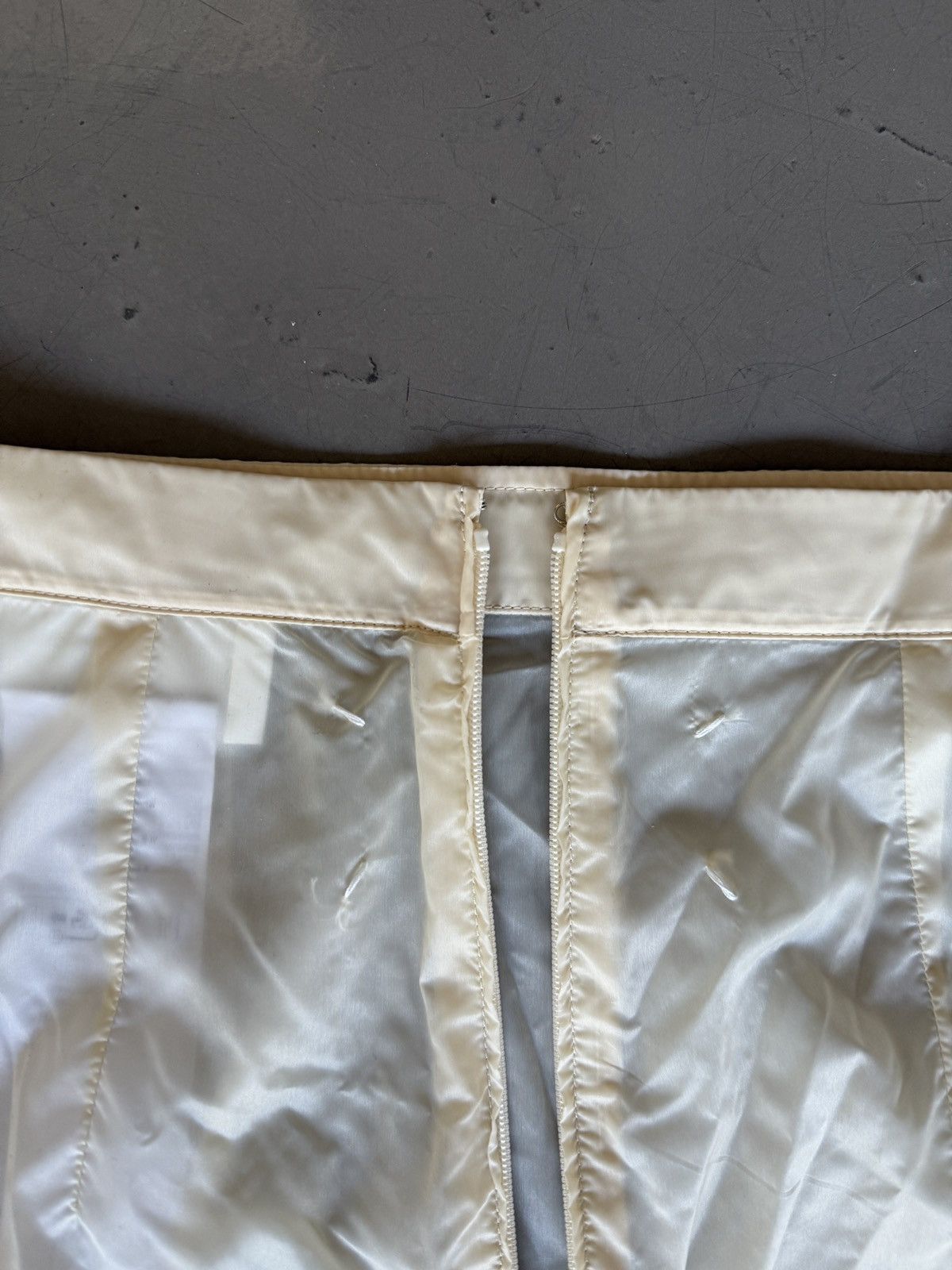 Maison Margiela Maison Margiela Sheer Pencil Skirt Size 27" / US 4 / IT 40 - 4 Thumbnail