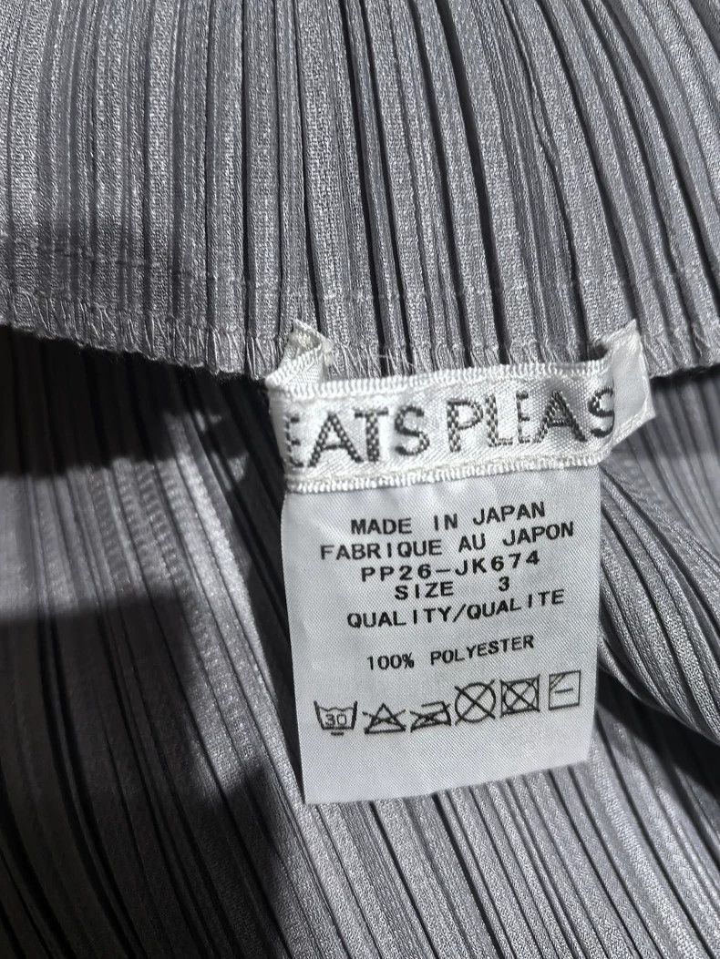 Issey Miyake Issey Miyake size:3 A vintage light grey horizontal stripe Size XS / US 0-2 / IT 36-38 - 2 Thumbnail