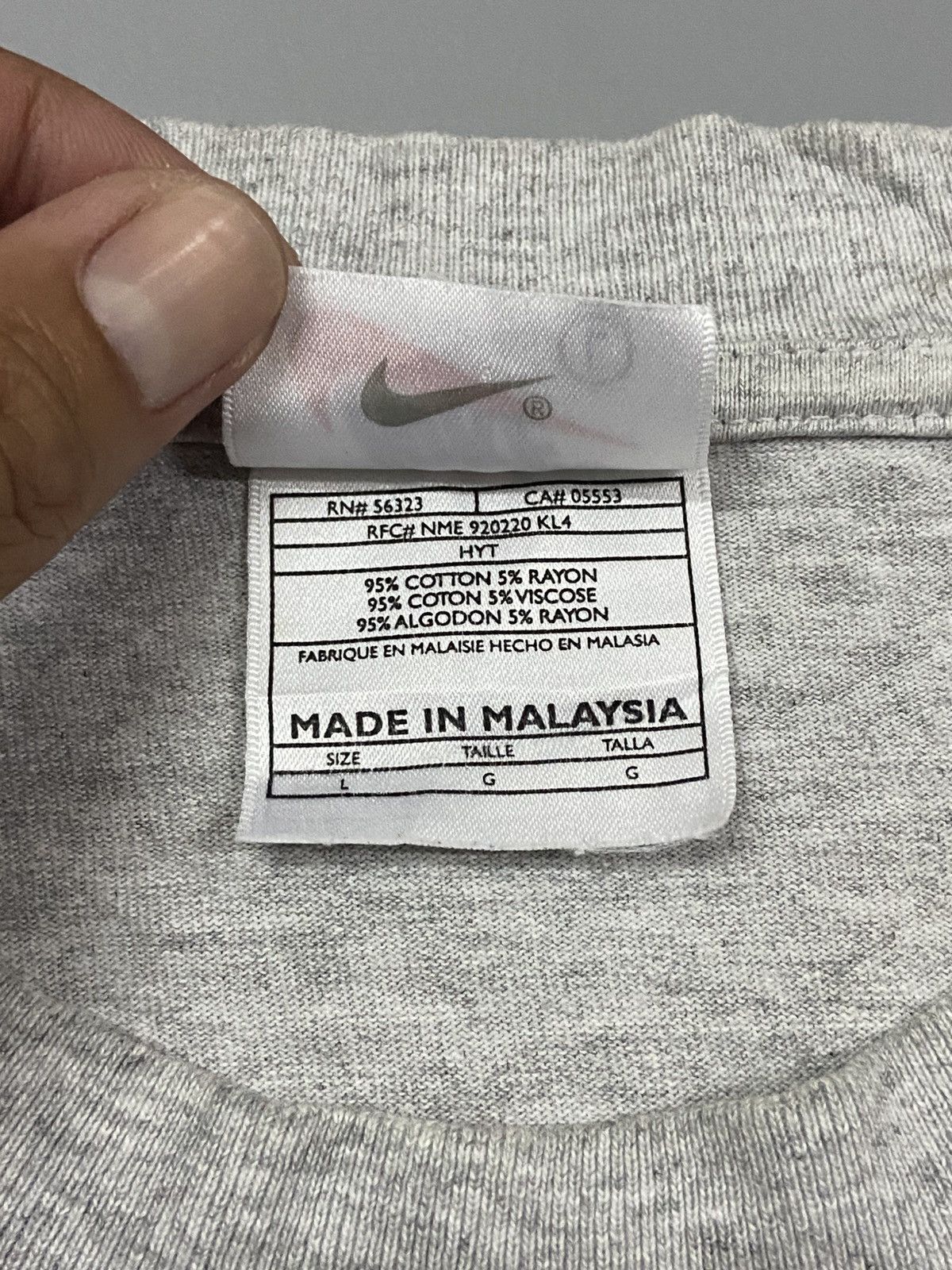 Nike Vintage 1990s Nike Air Uptempo graphic T-shirt. Size US L / EU 52-54 / 3 - 13 Thumbnail