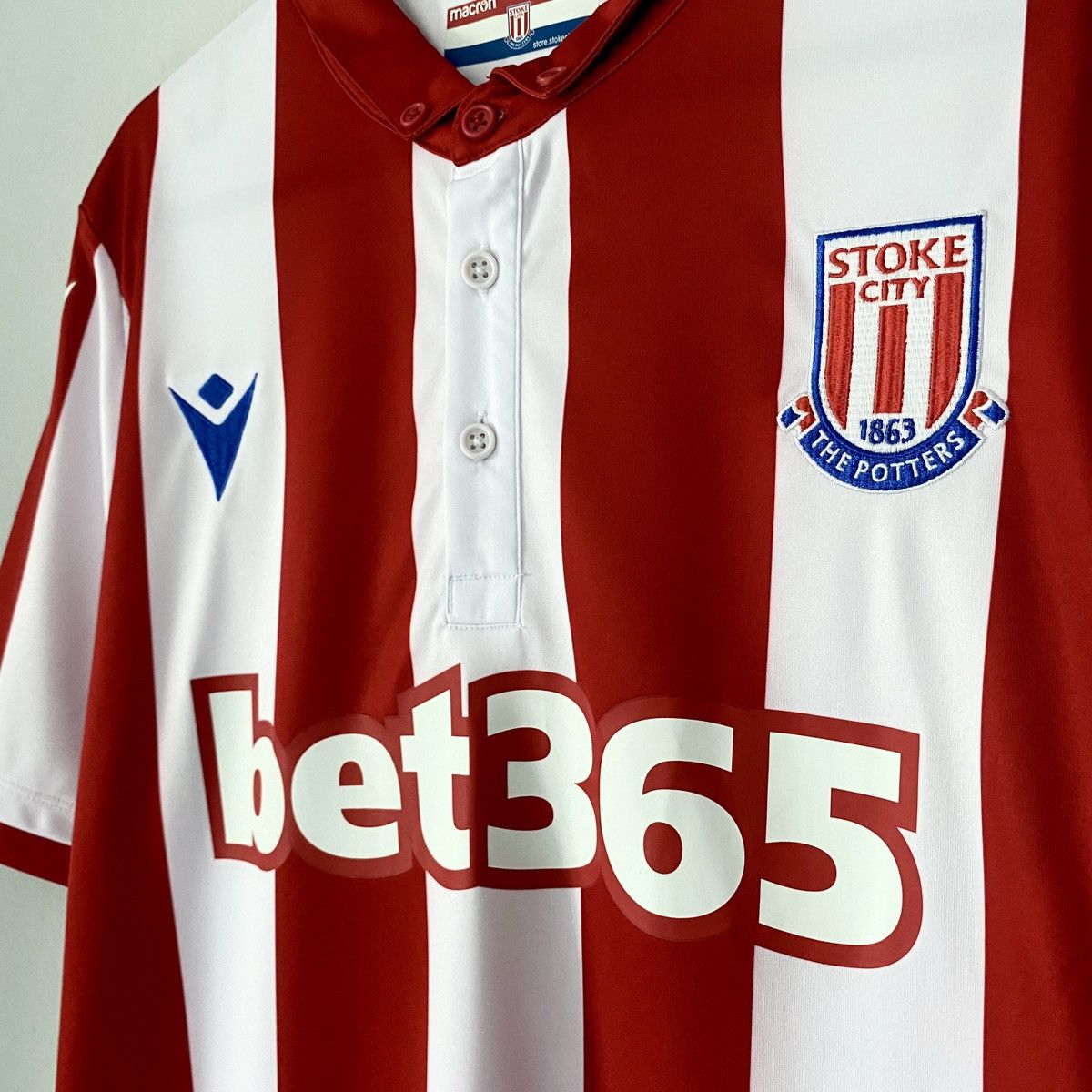 Macron 2019 2020 Stoke City England Macron Home Soccer Jersey Shirt Size US M / EU 48-50 / 2 - 4 Thumbnail